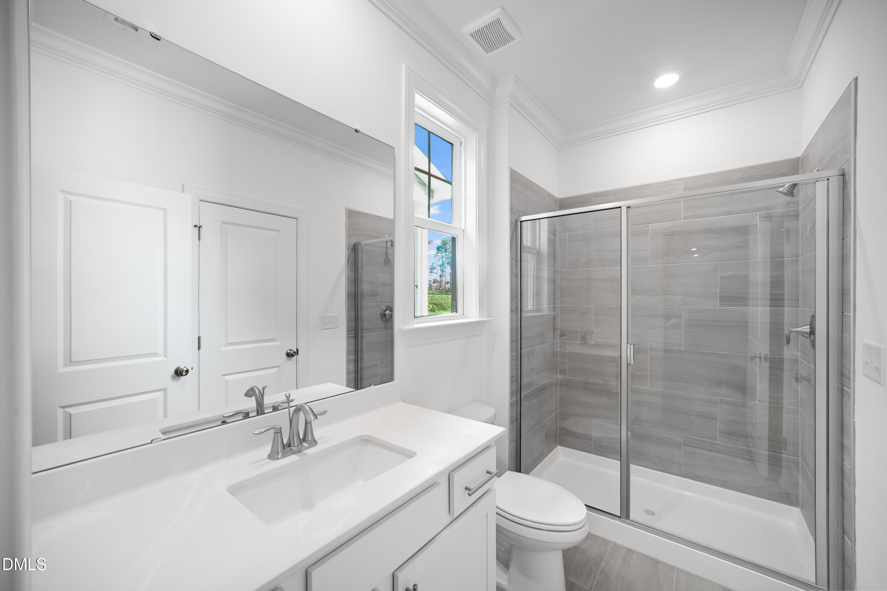 912 Cassa Clubhouse Way