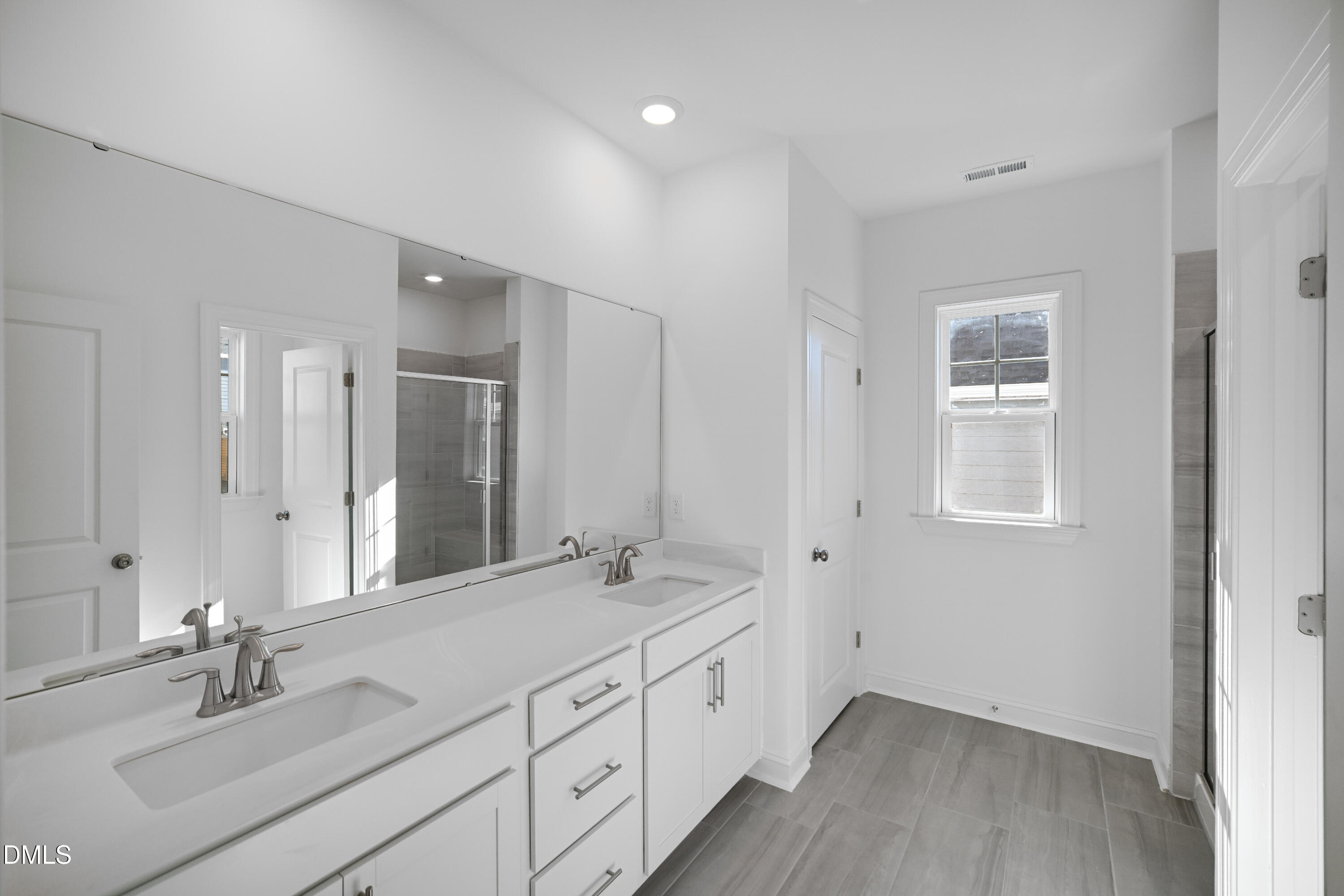 912 Cassa Clubhouse Way