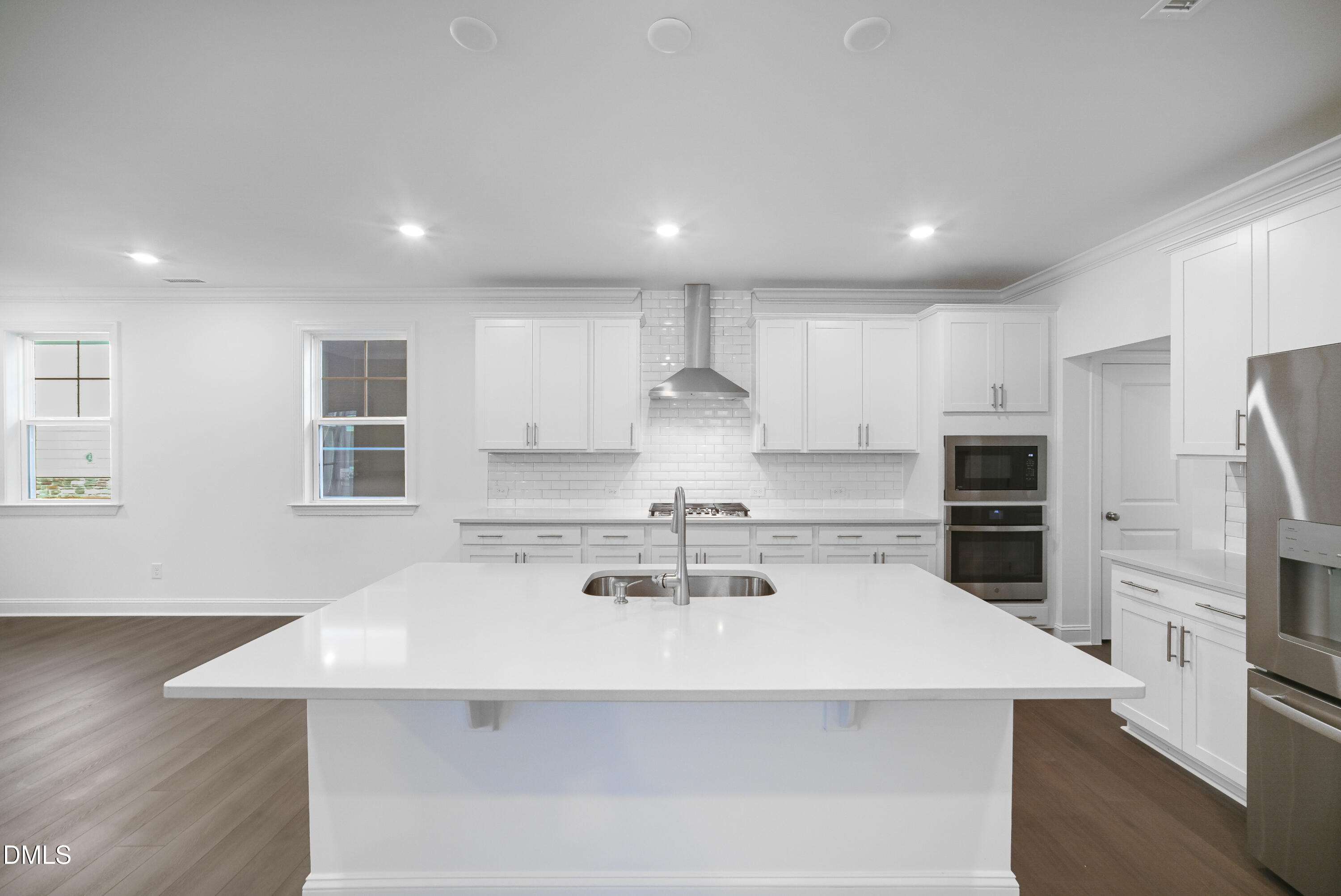 912 Cassa Clubhouse Way