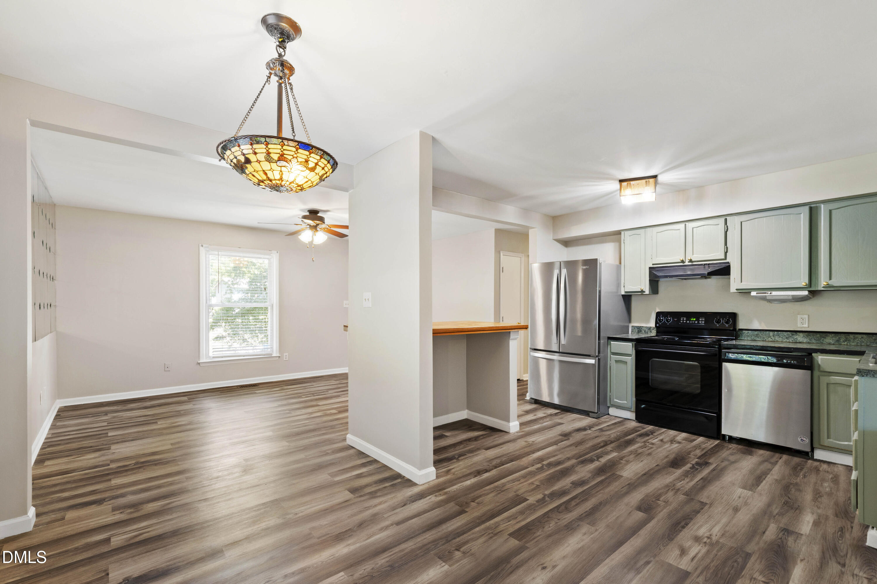 2415 Dorety Place