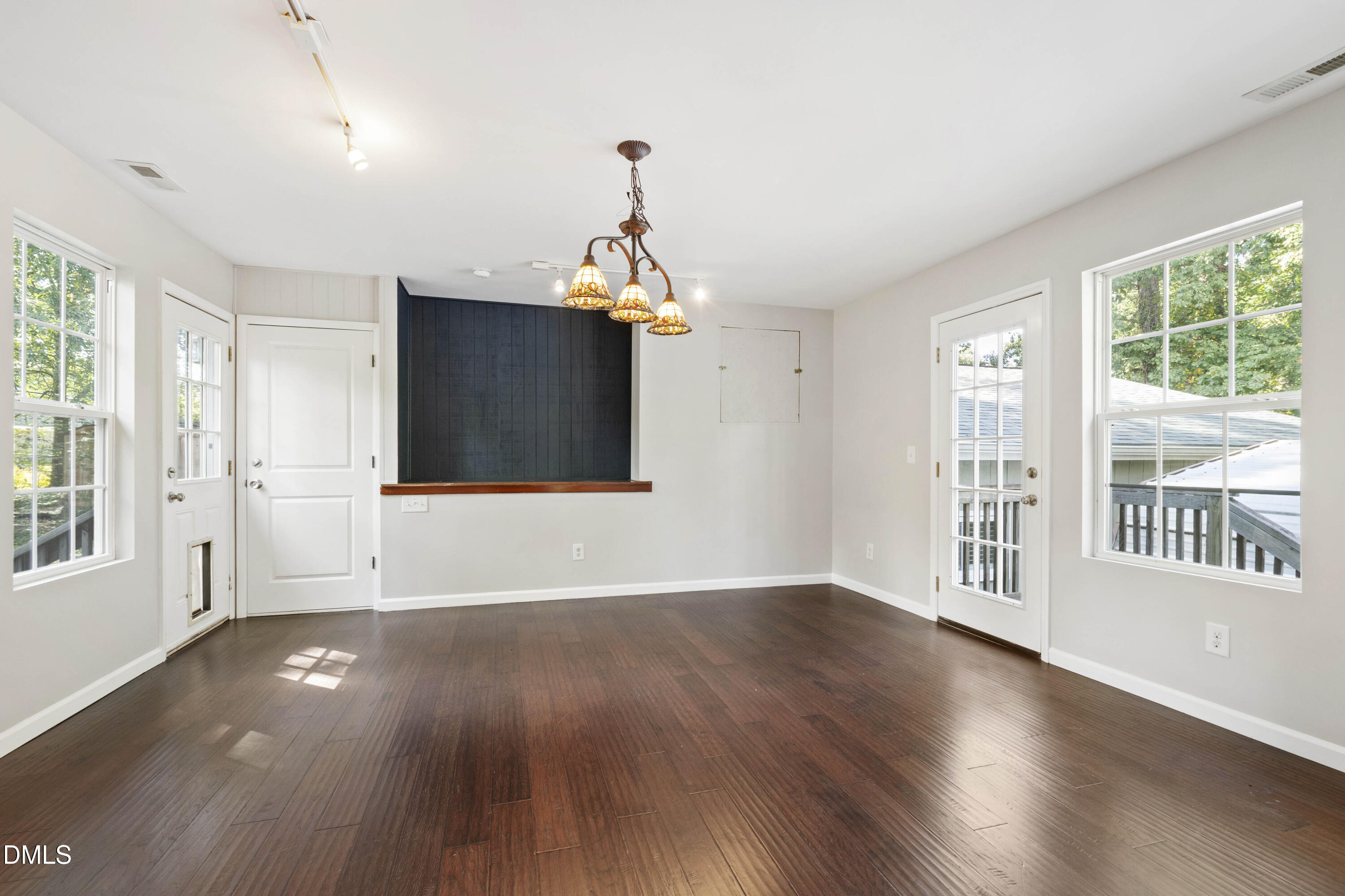 2415 Dorety Place
