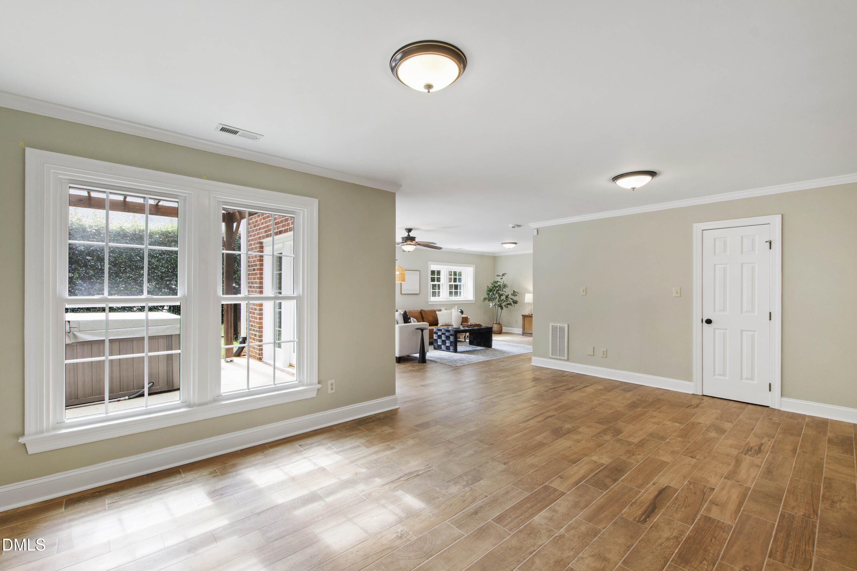 105 Charlemagne Court