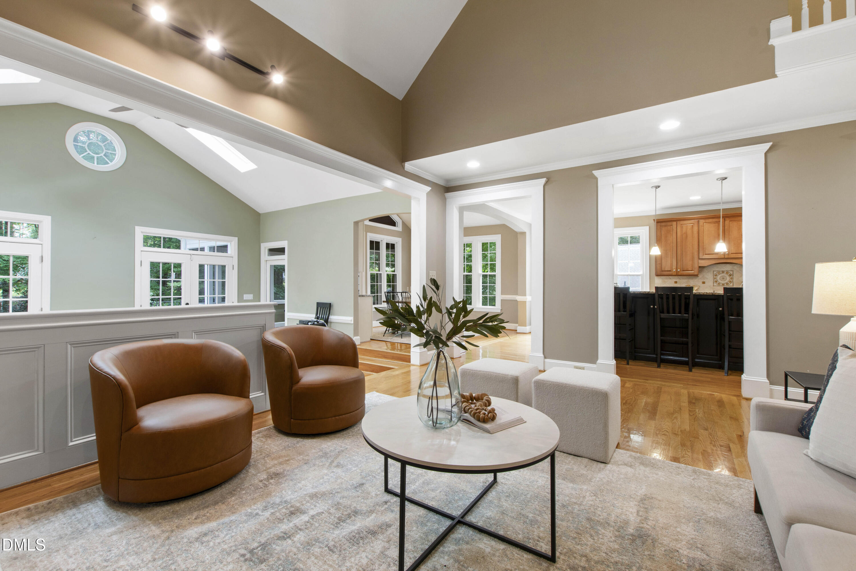 105 Charlemagne Court