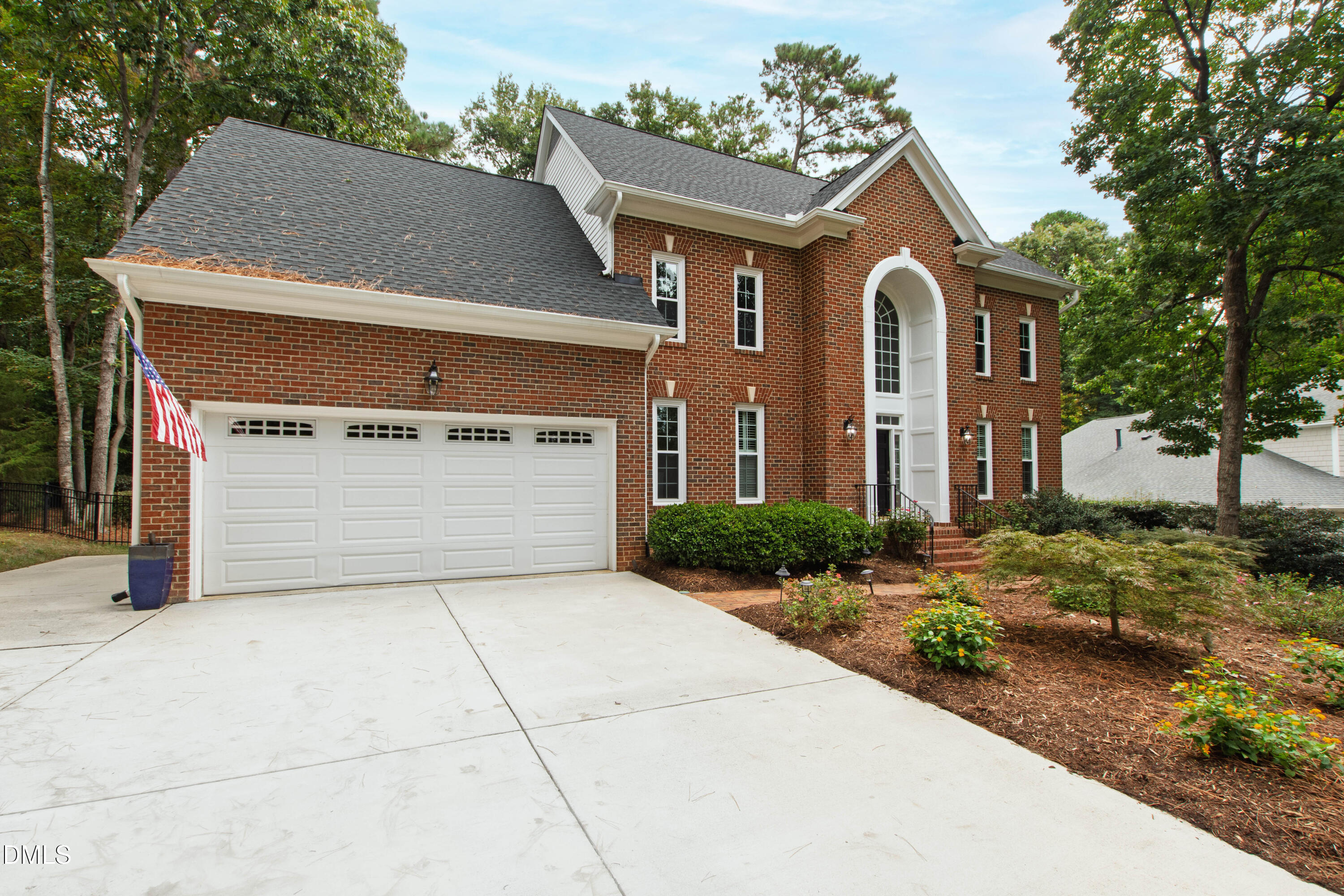 105 Charlemagne Court