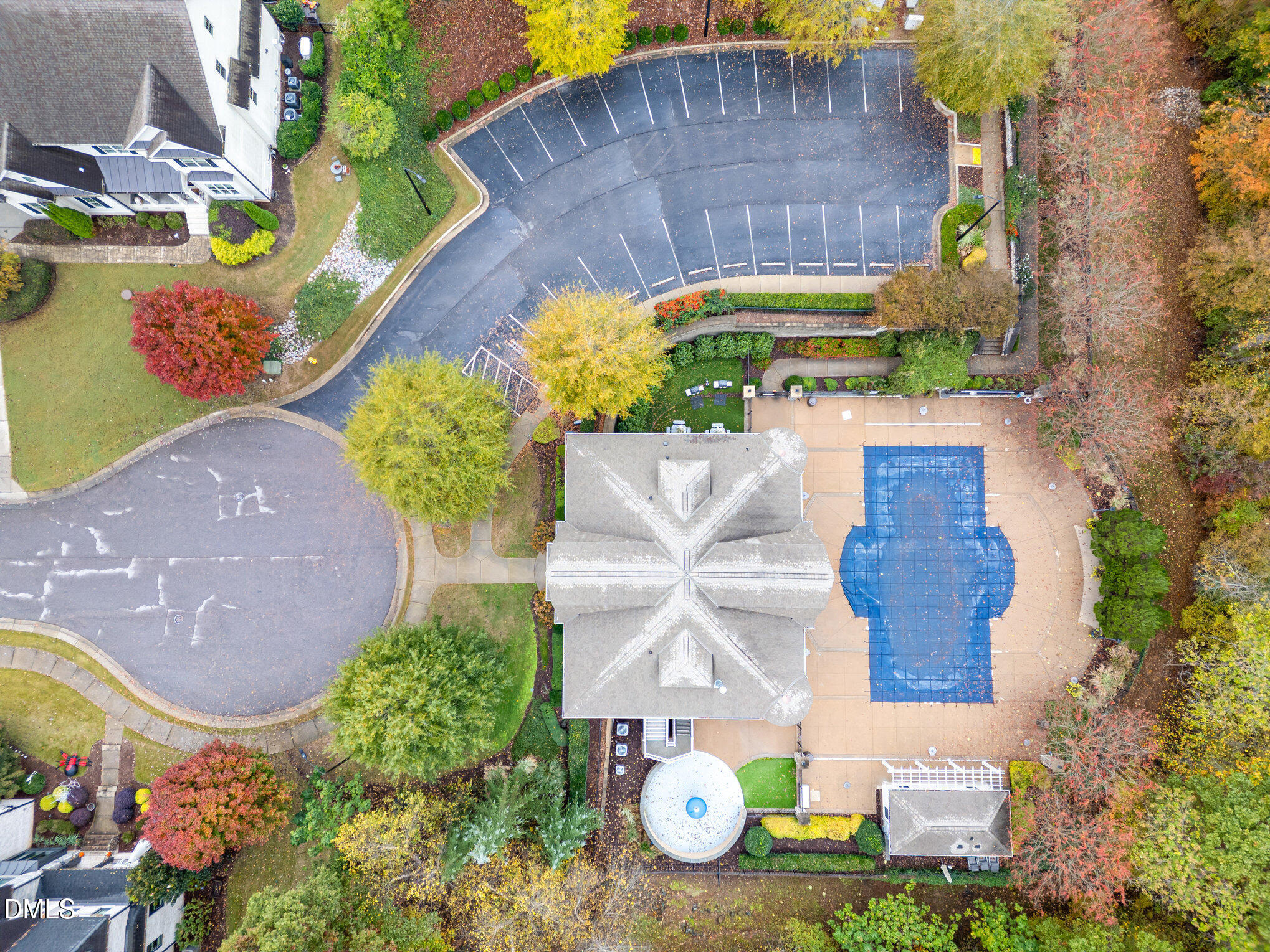 5112 Pomfret Point