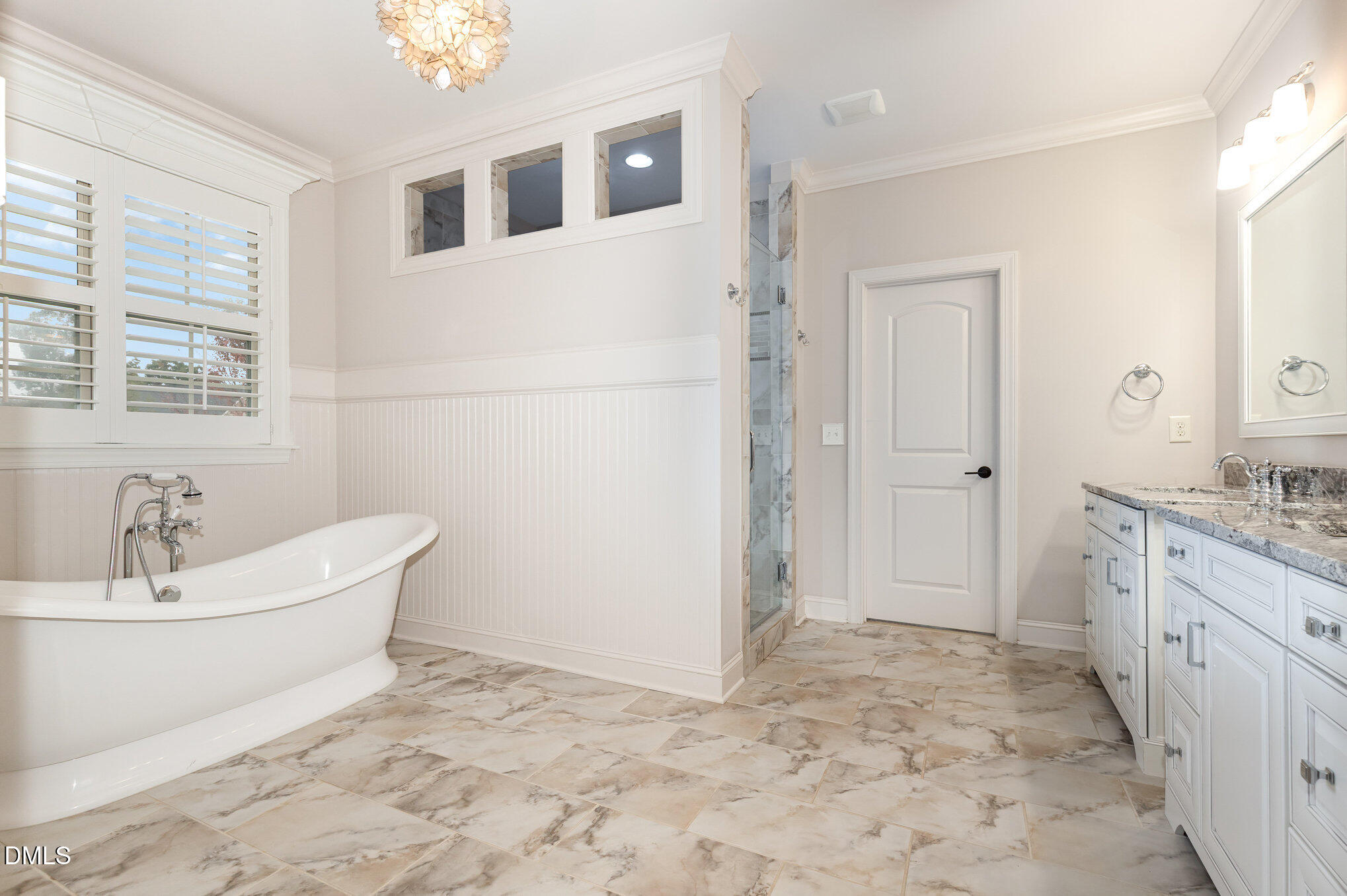 5112 Pomfret Point
