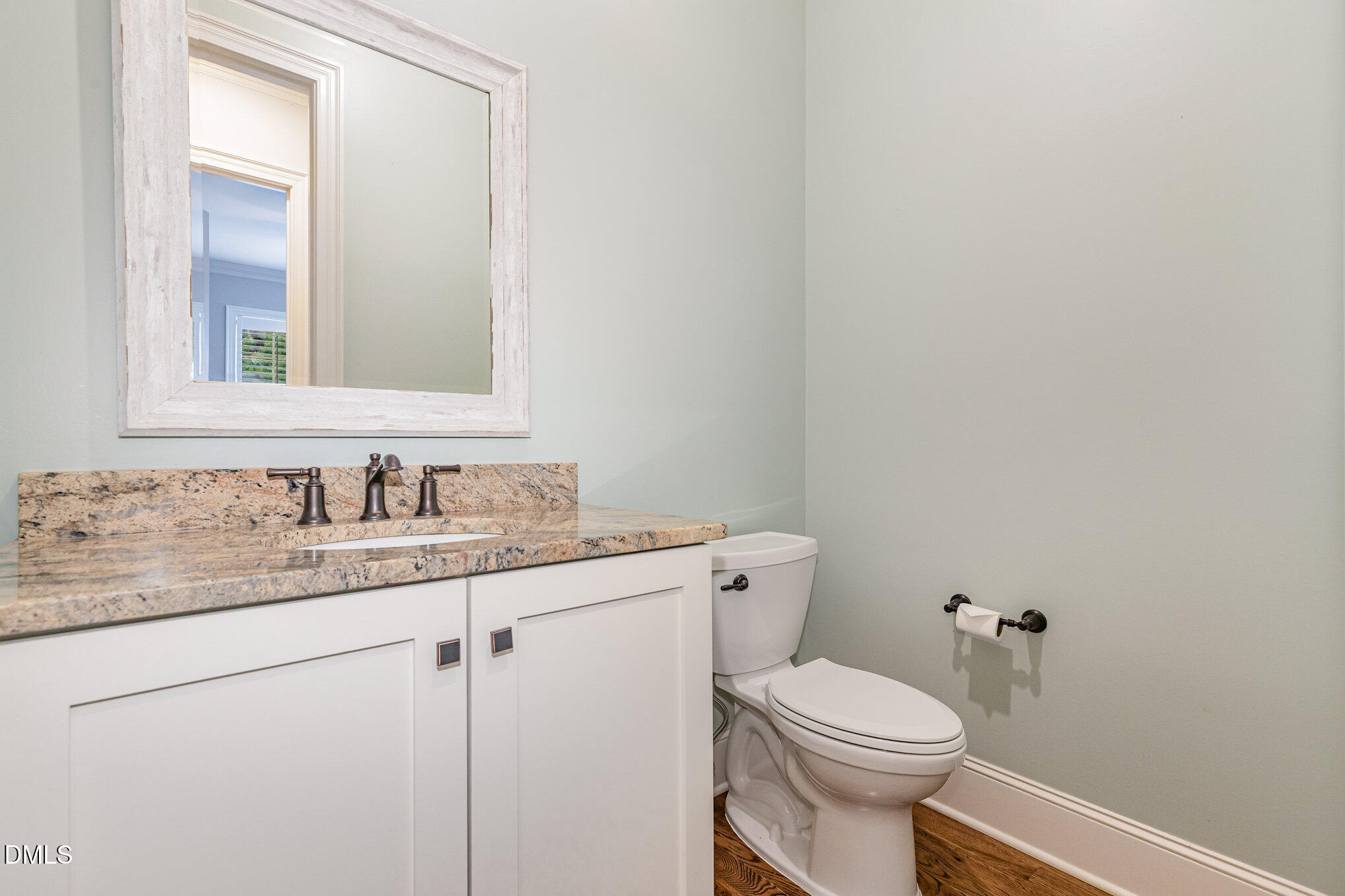 5112 Pomfret Point