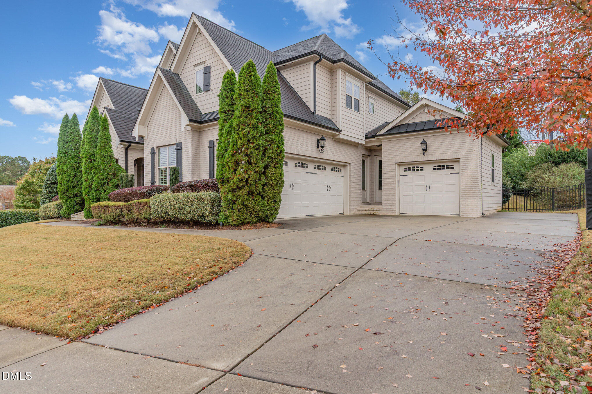 5112 Pomfret Point