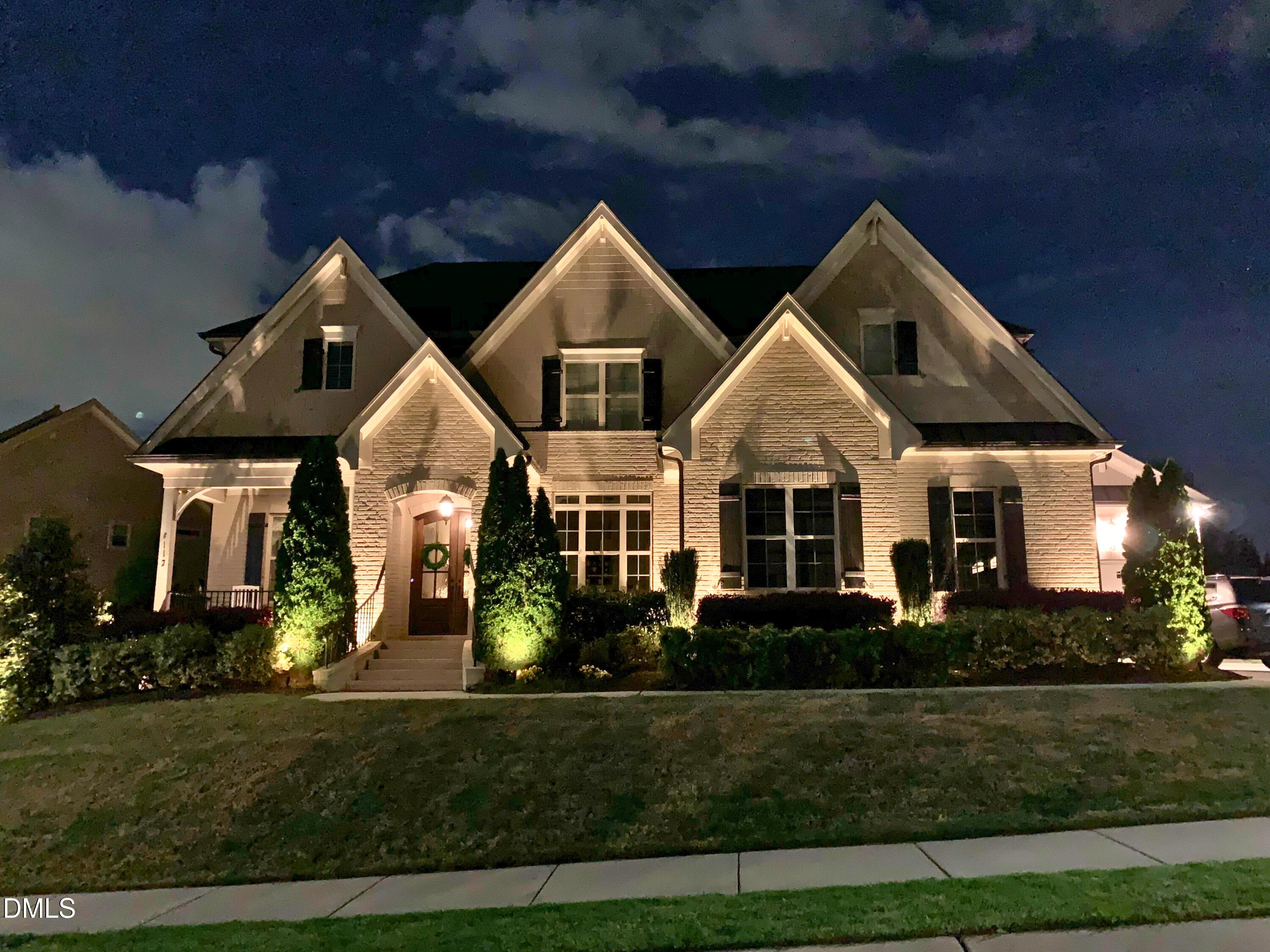 5112 Pomfret Point
