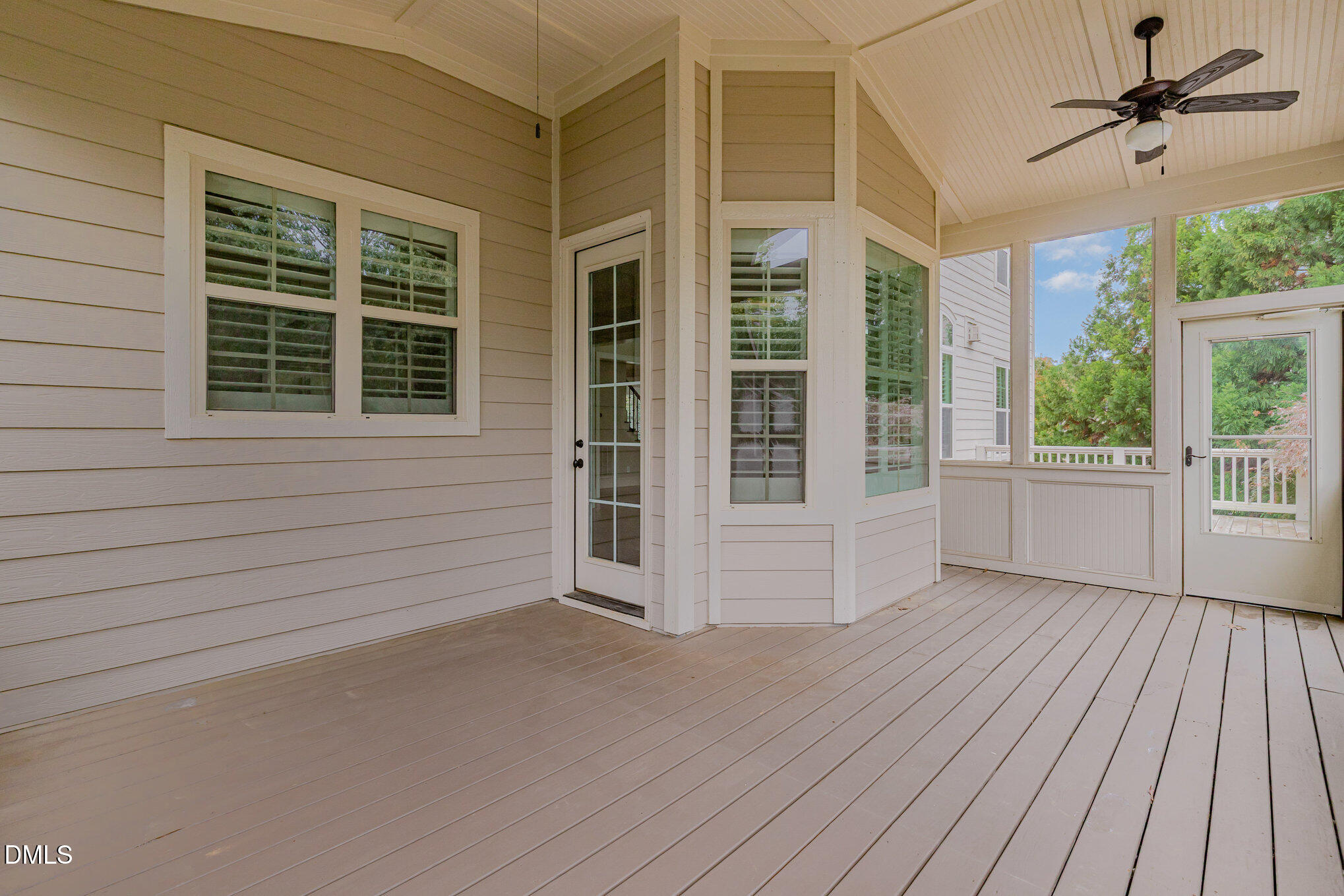 5112 Pomfret Point