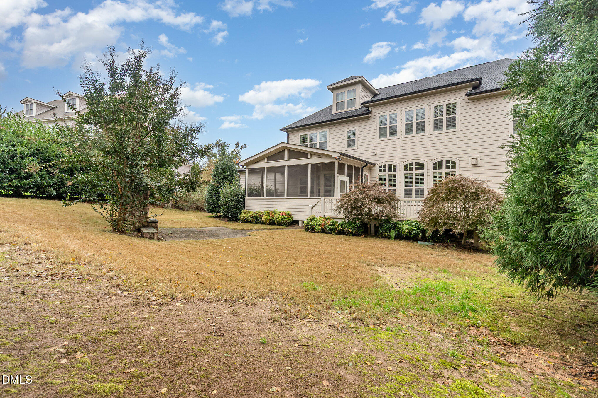 5112 Pomfret Point