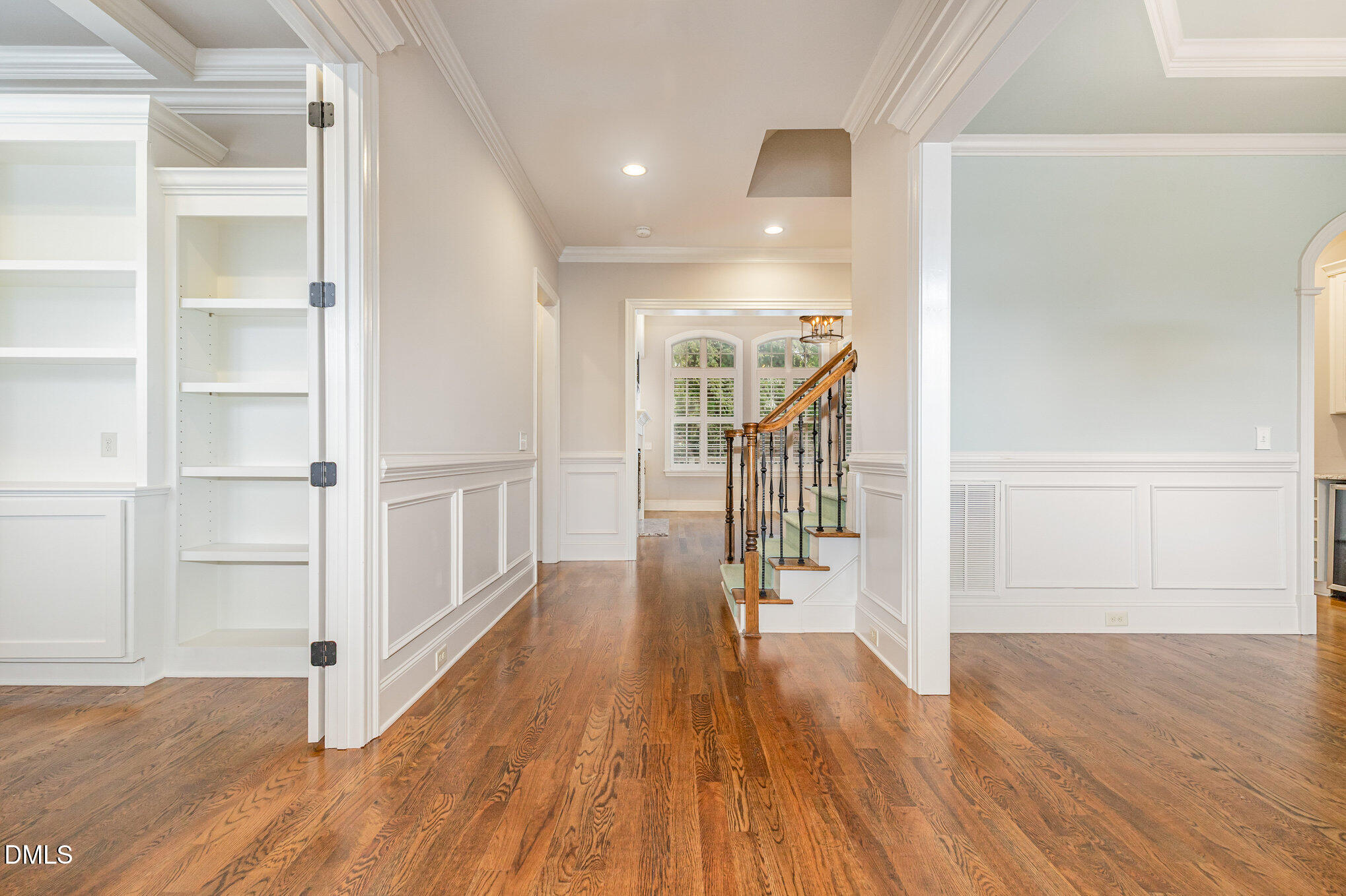5112 Pomfret Point