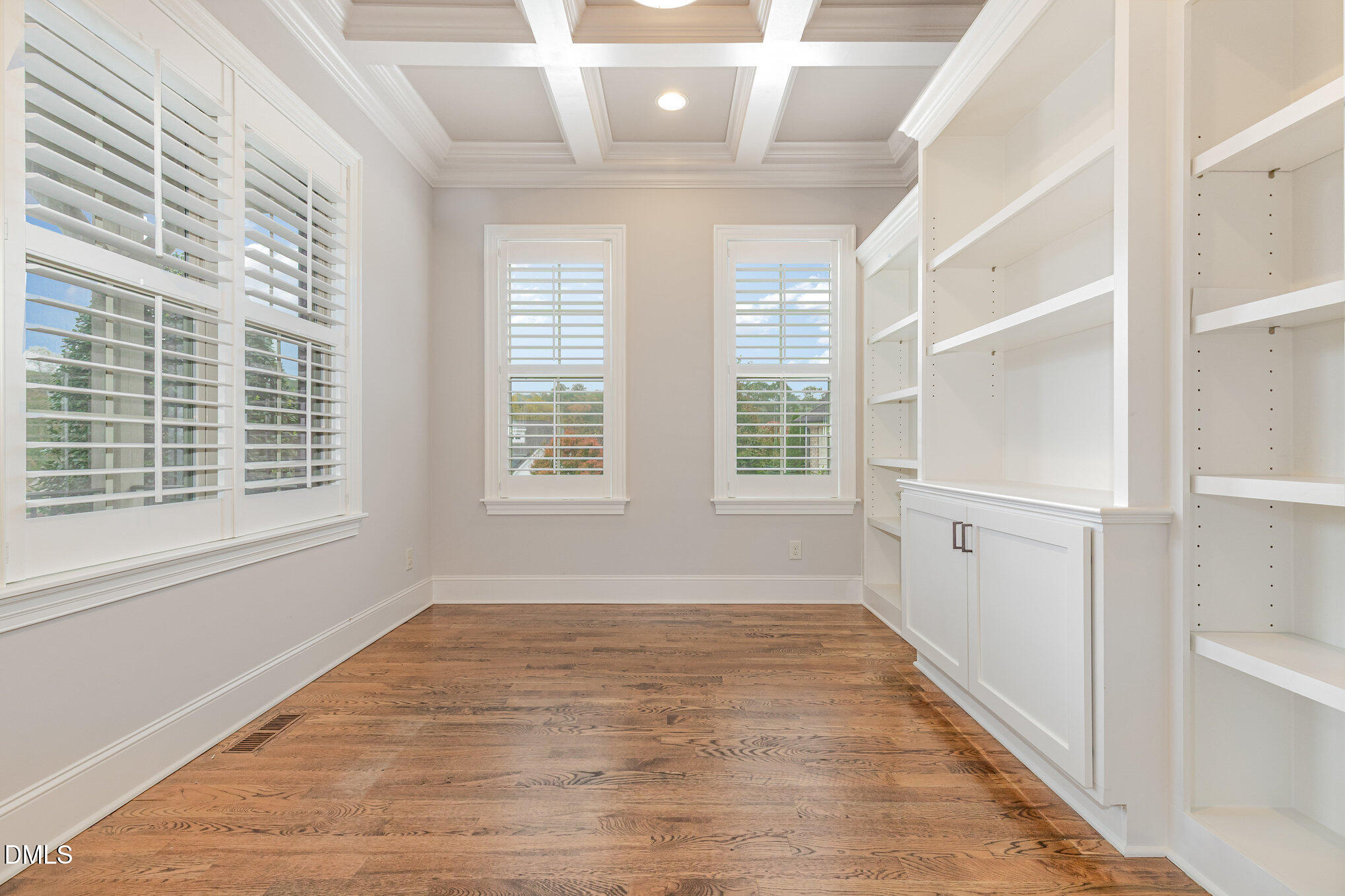 5112 Pomfret Point