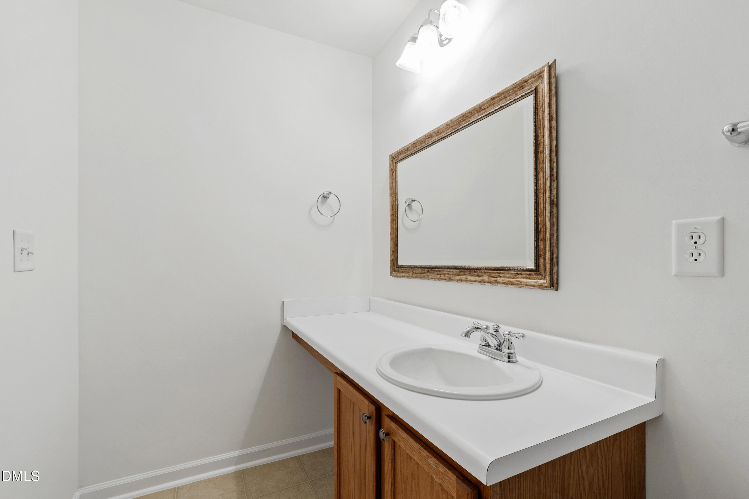 170 Point Comfort Lane