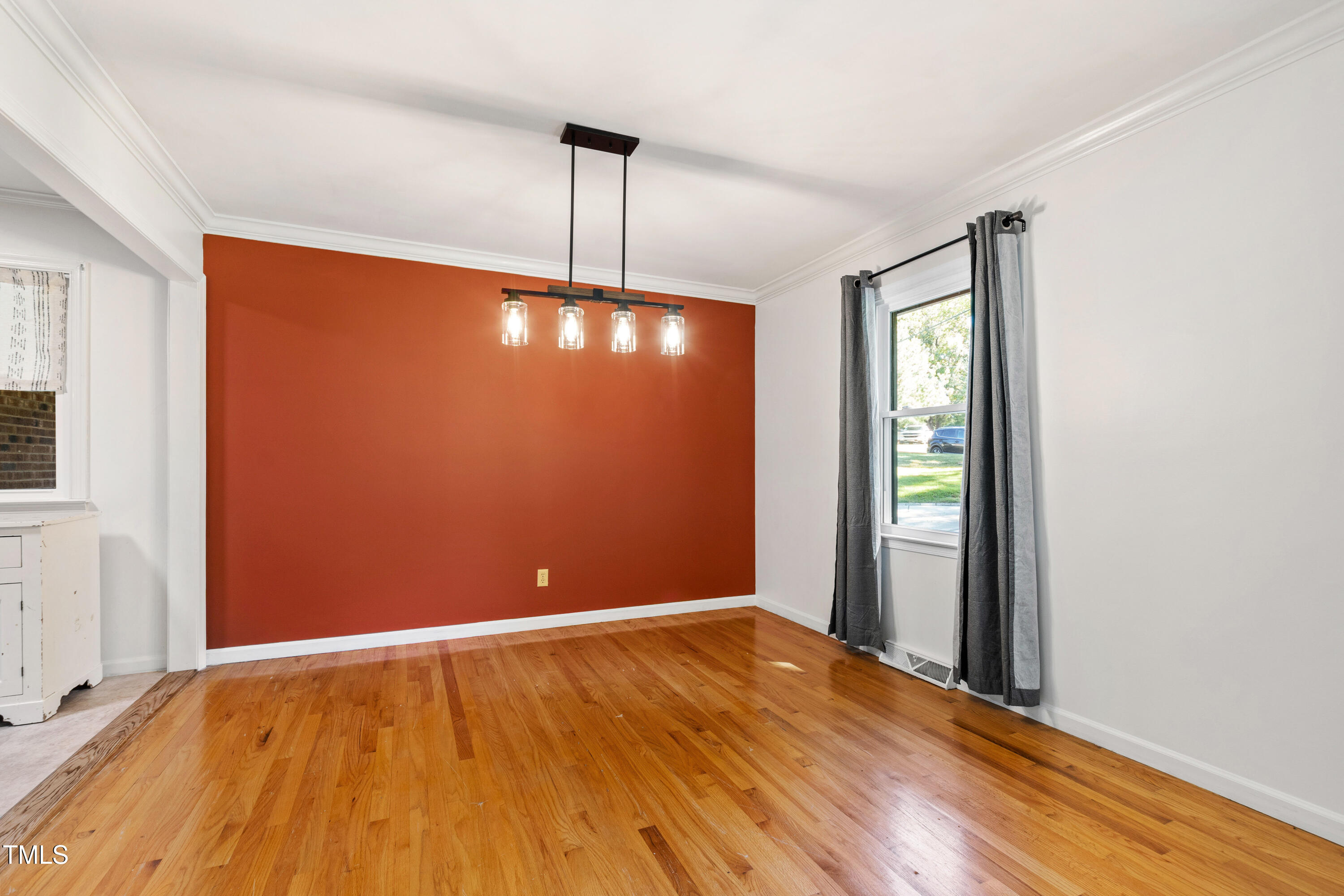 4606 Greenbrier Road