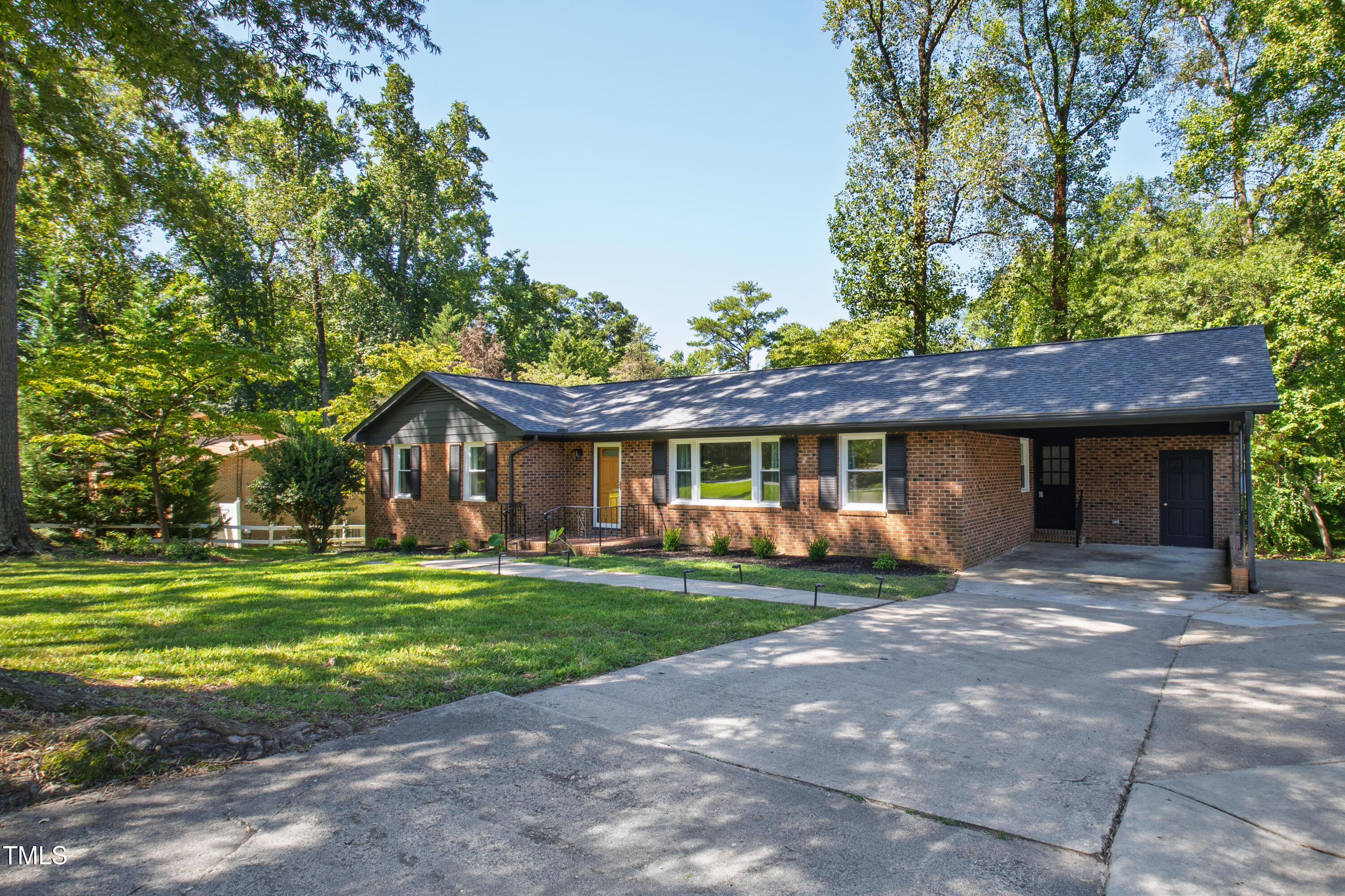 4606 Greenbrier Road