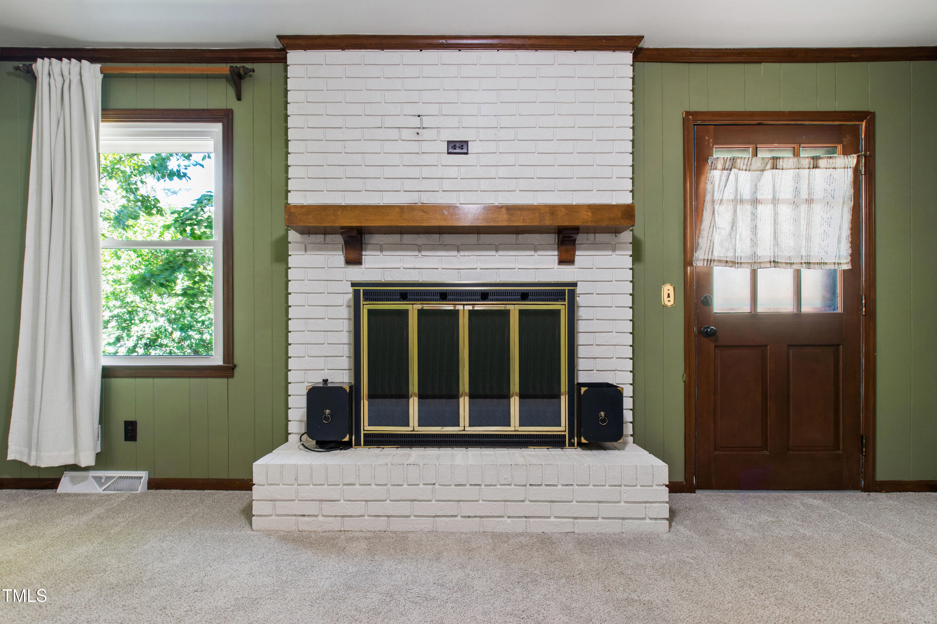 4606 Greenbrier Road