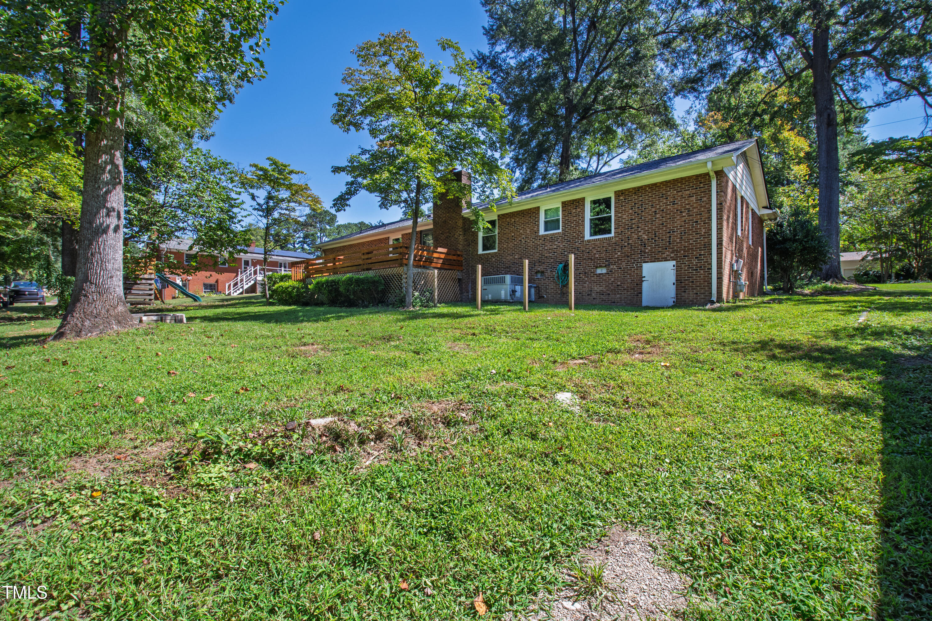 4606 Greenbrier Road