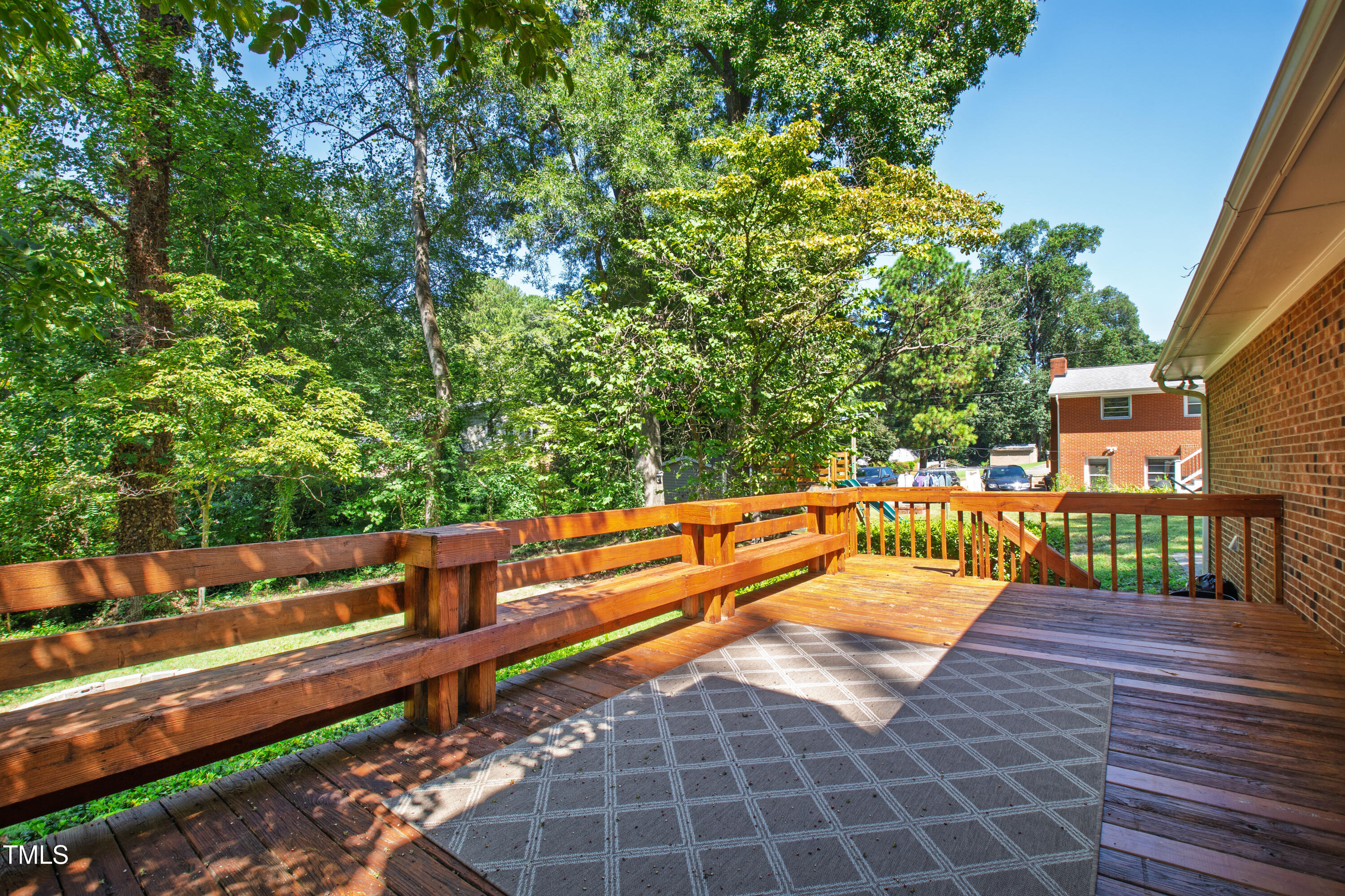 4606 Greenbrier Road