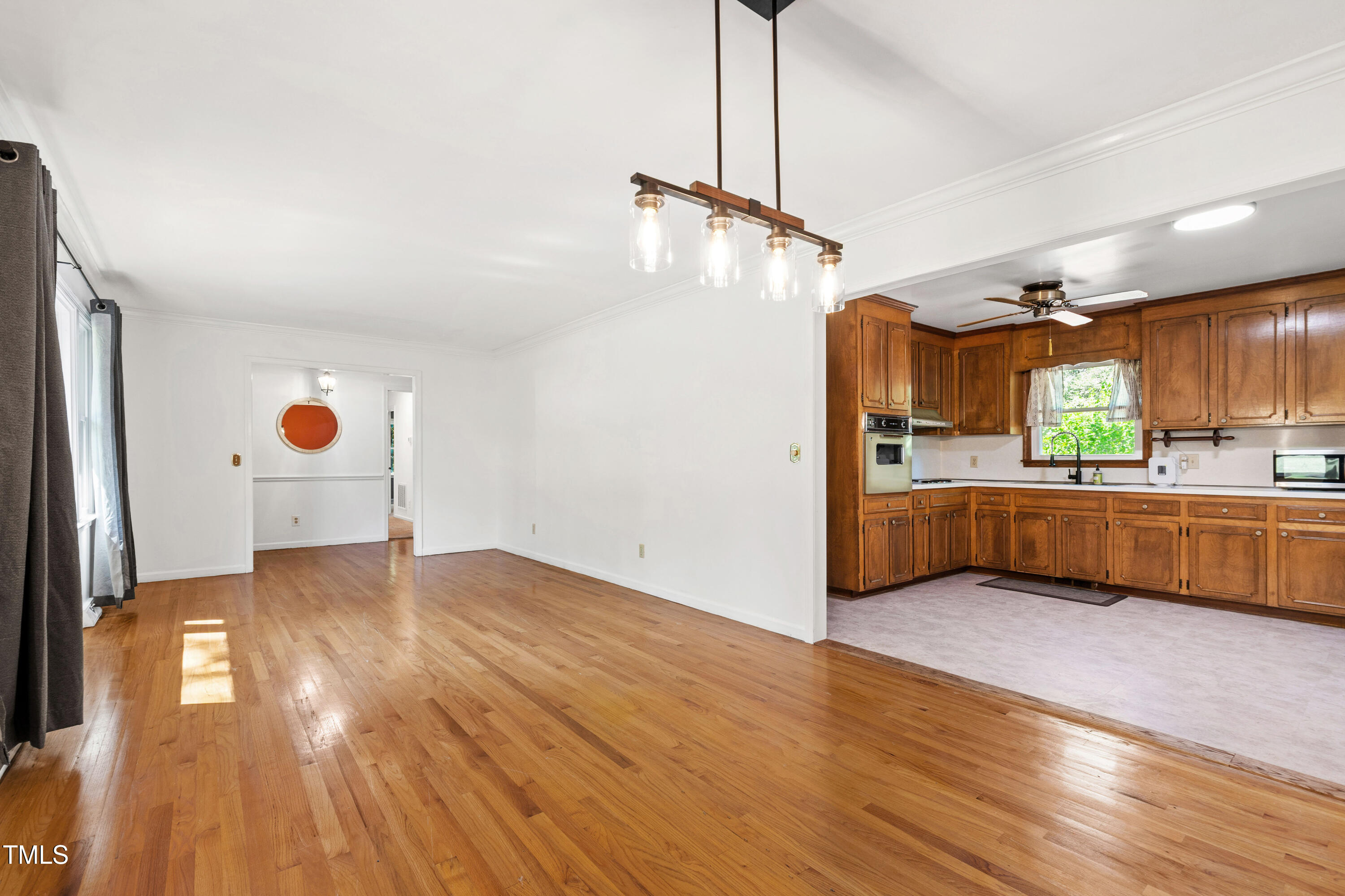 4606 Greenbrier Road