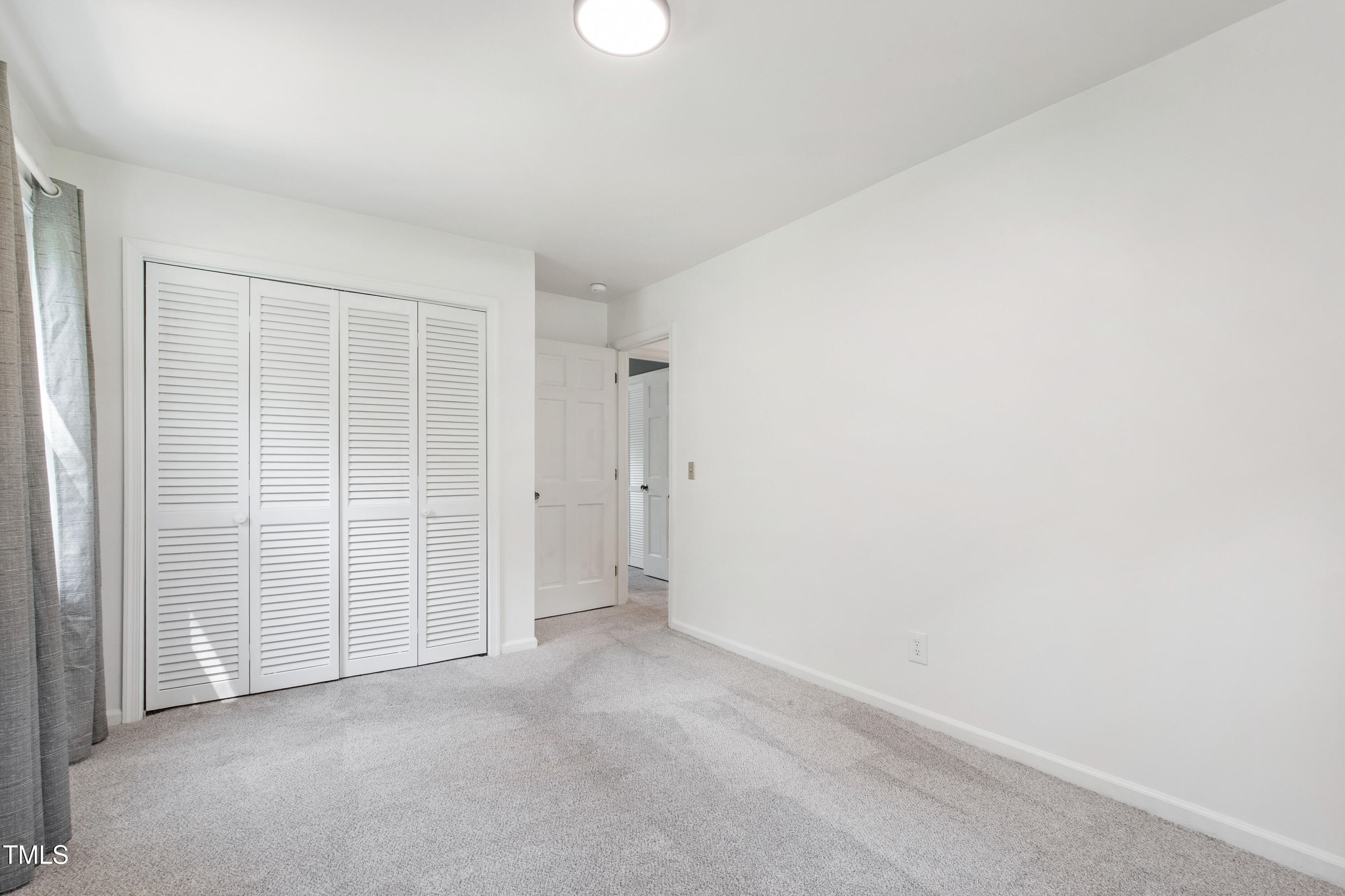 4606 Greenbrier Road