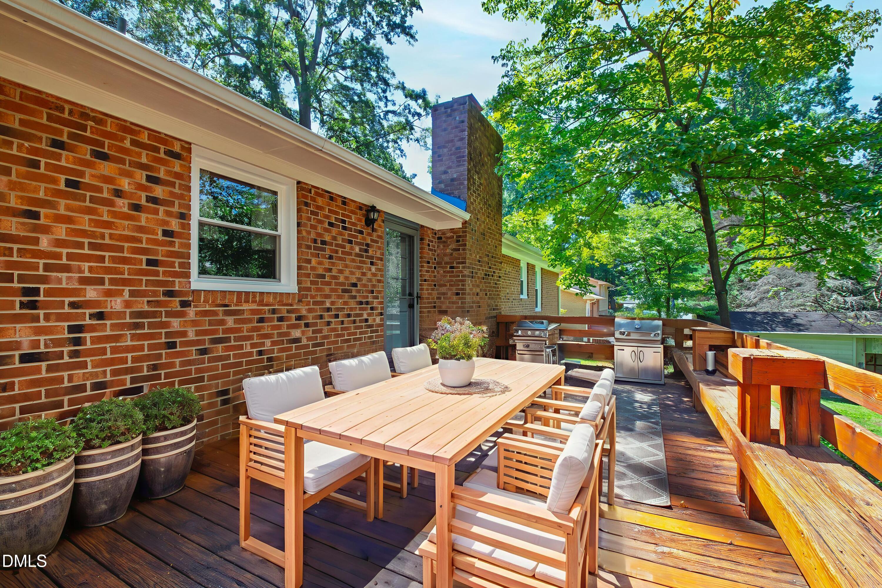 4606 Greenbrier Road