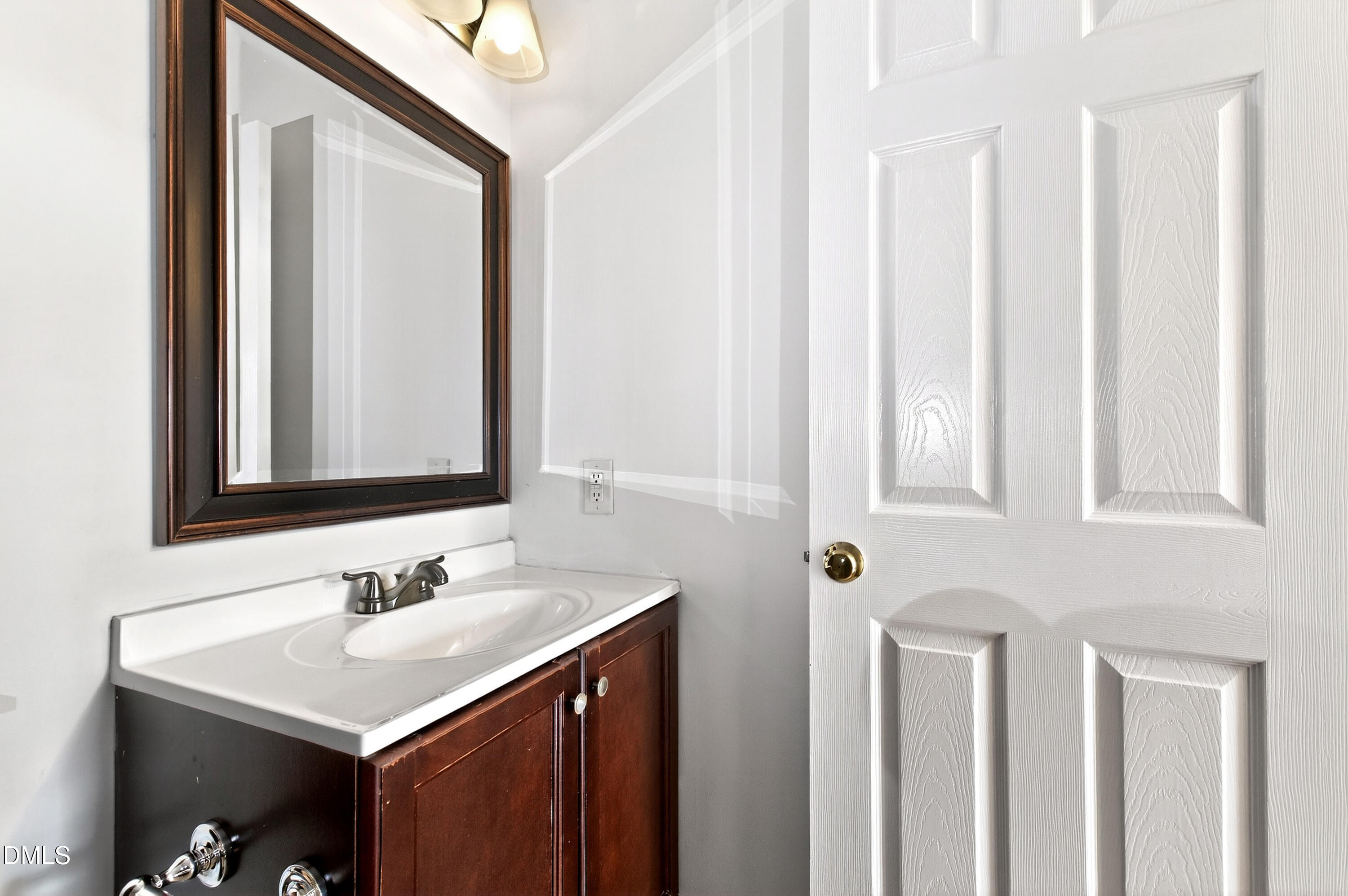 1010 Nicholwood Drive # 103