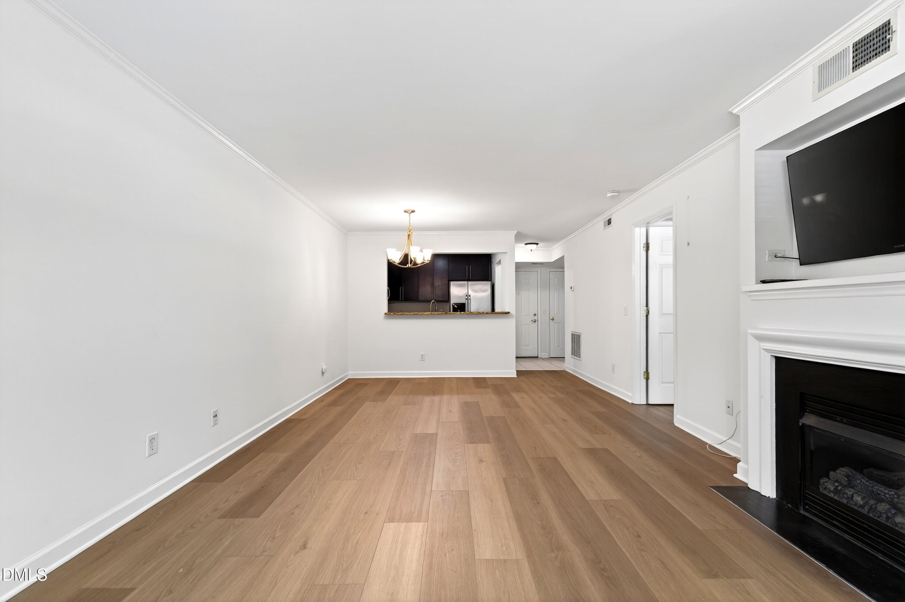 1010 Nicholwood Drive # 103