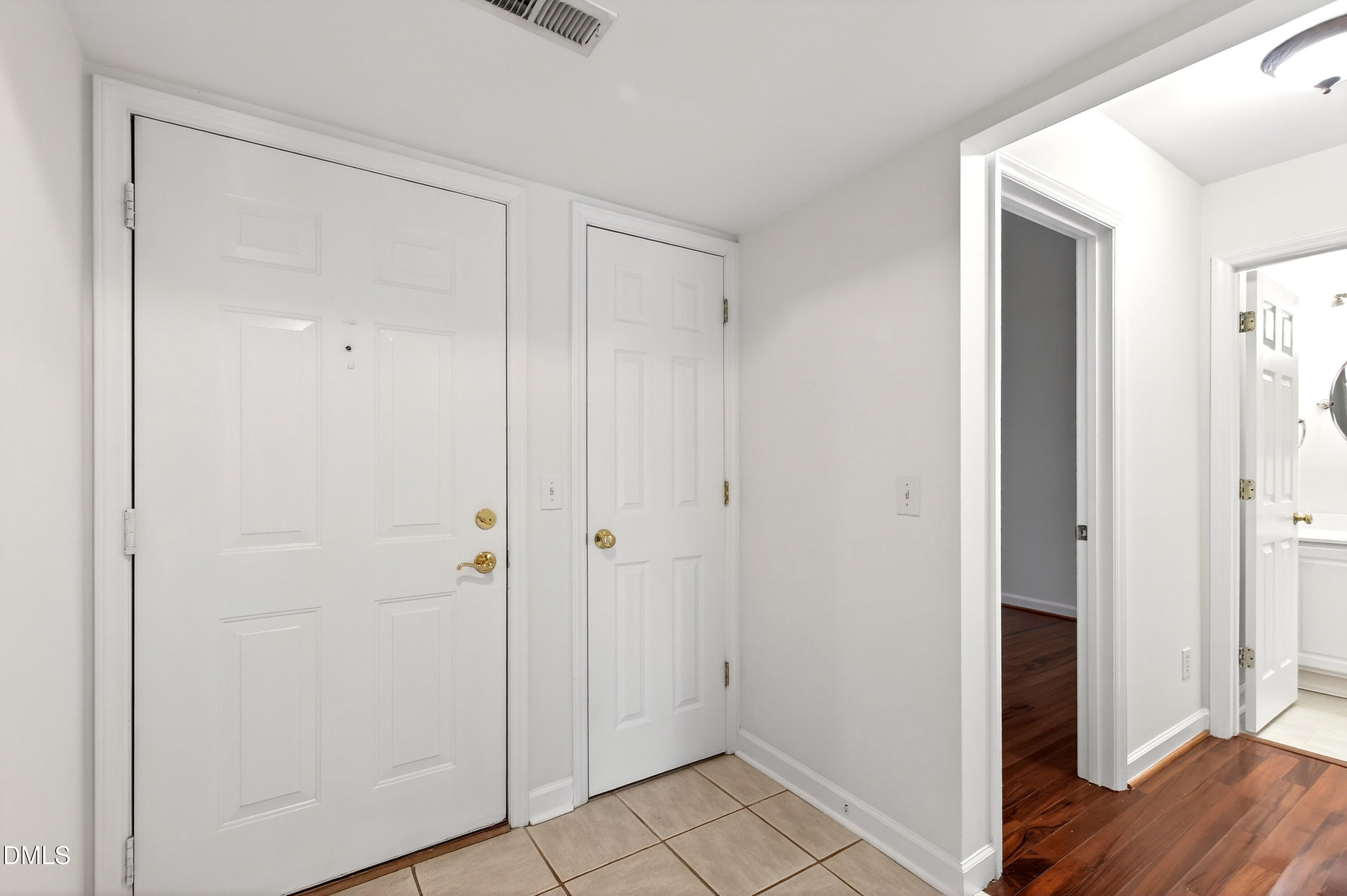 1010 Nicholwood Drive # 103