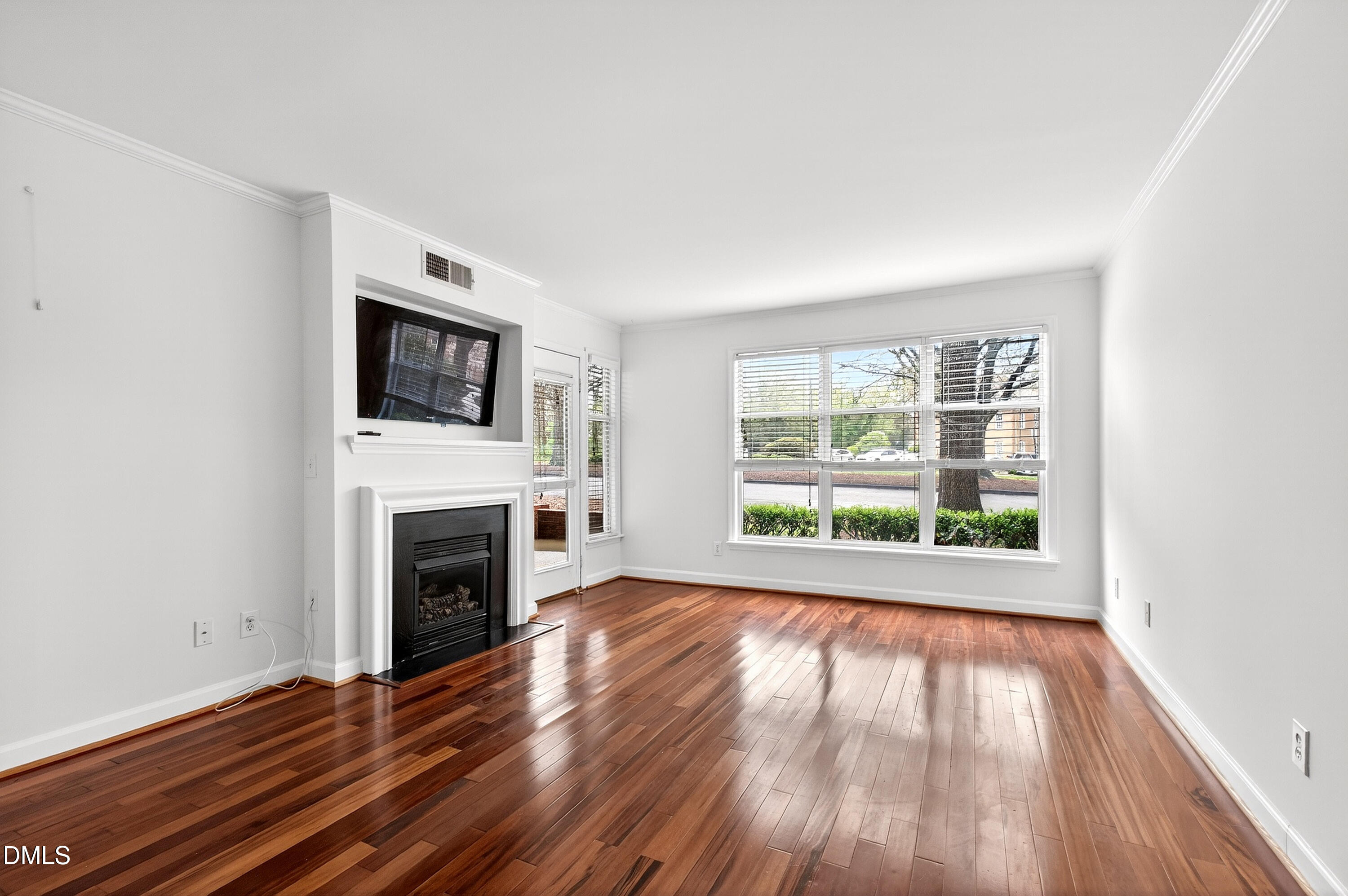 1010 Nicholwood Drive # 103