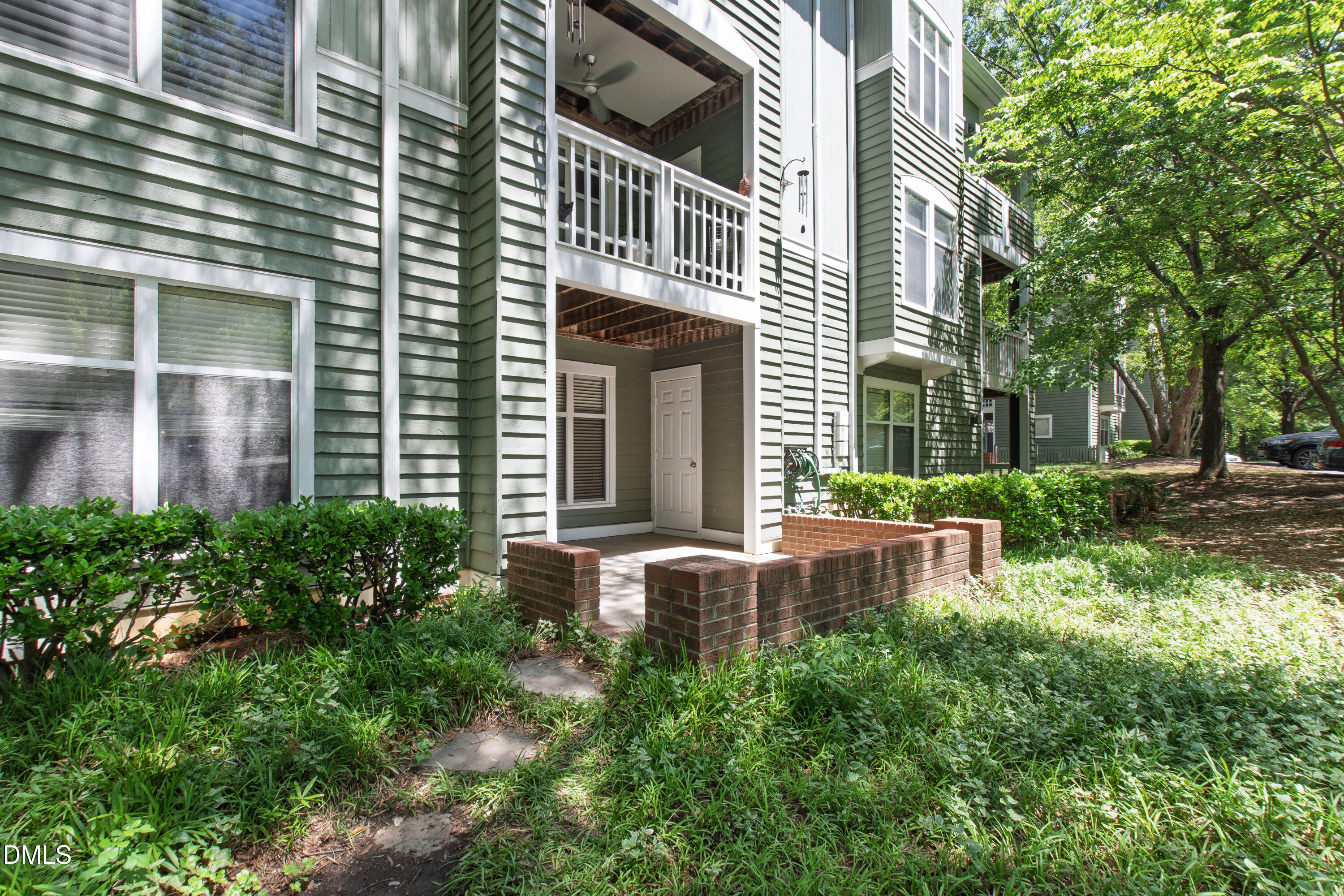 1010 Nicholwood Drive # 103