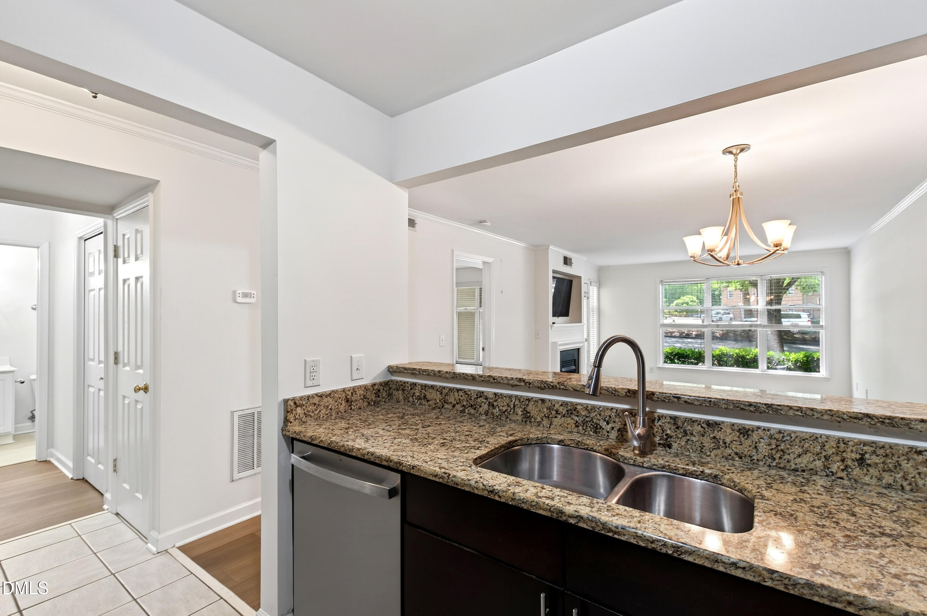 1010 Nicholwood Drive # 103