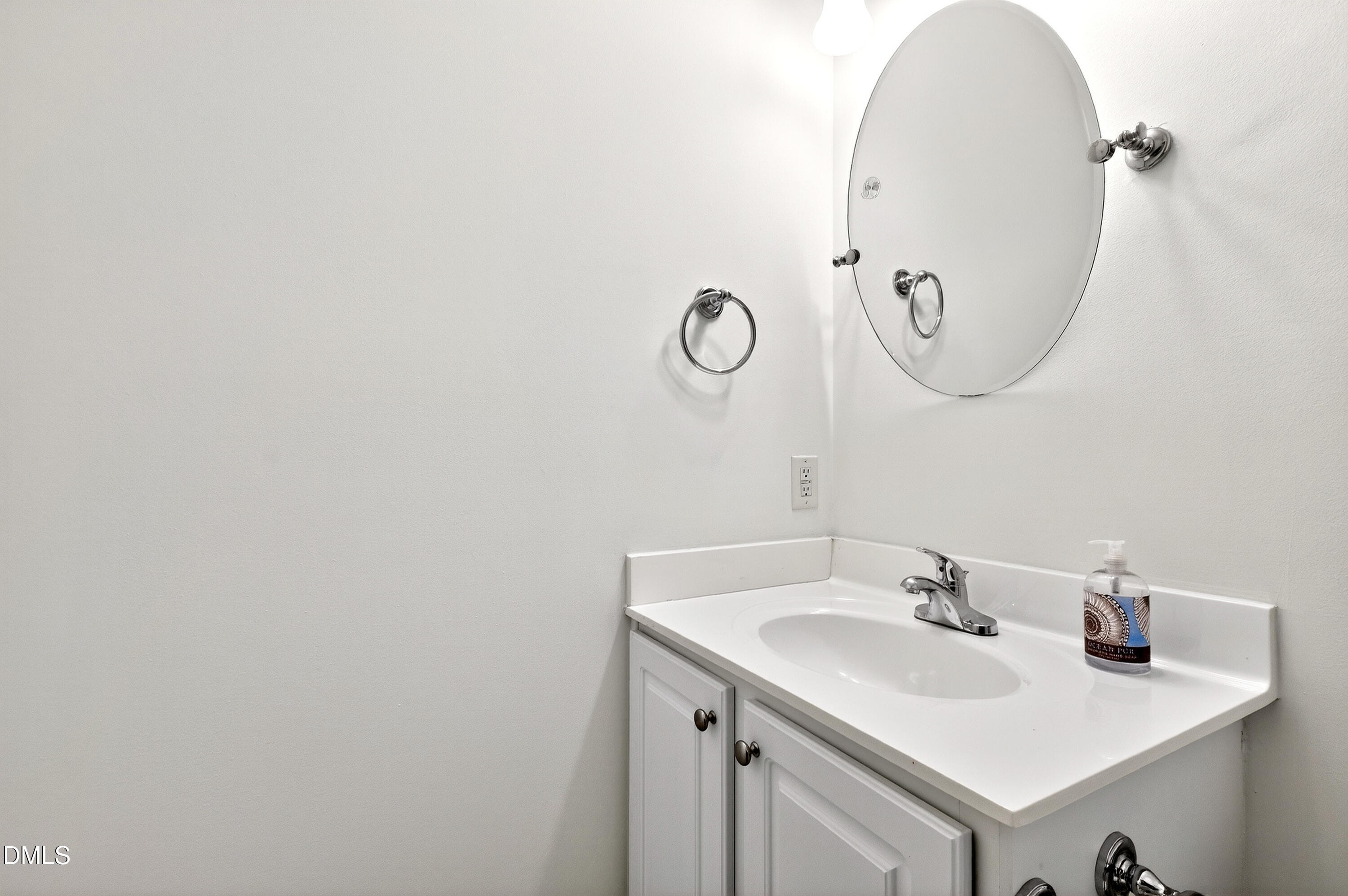 1010 Nicholwood Drive # 103