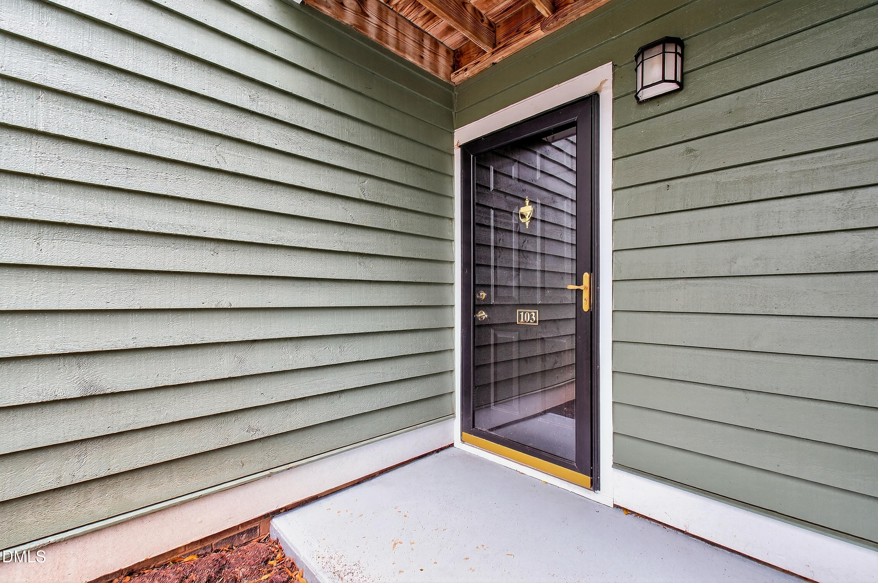 1010 Nicholwood Drive # 103