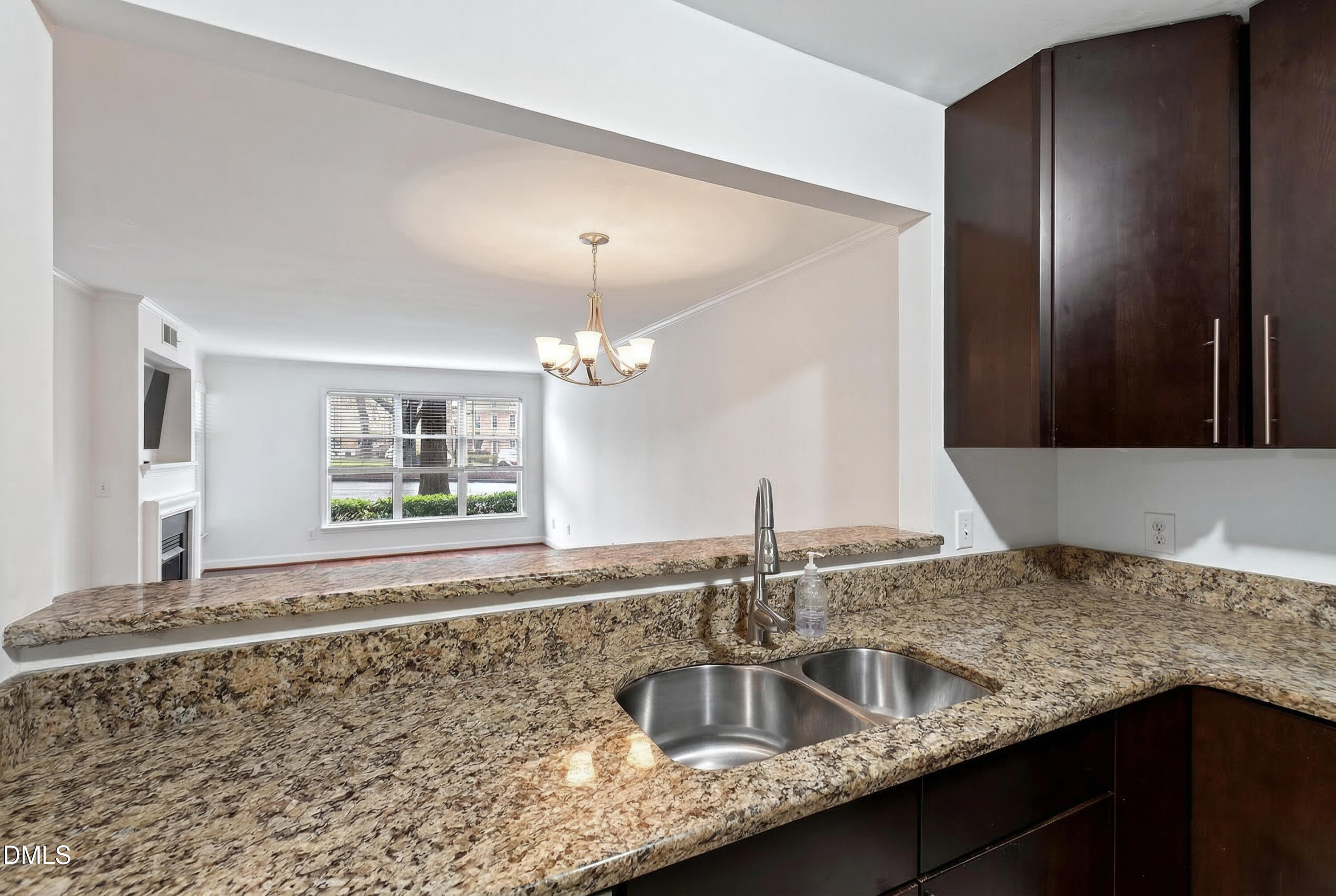 1010 Nicholwood Drive # 103