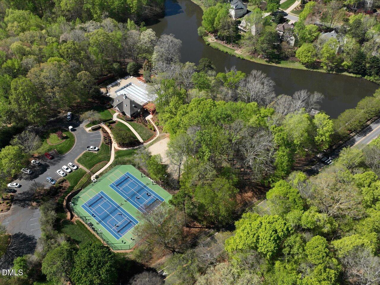 107 Glenrose Lane