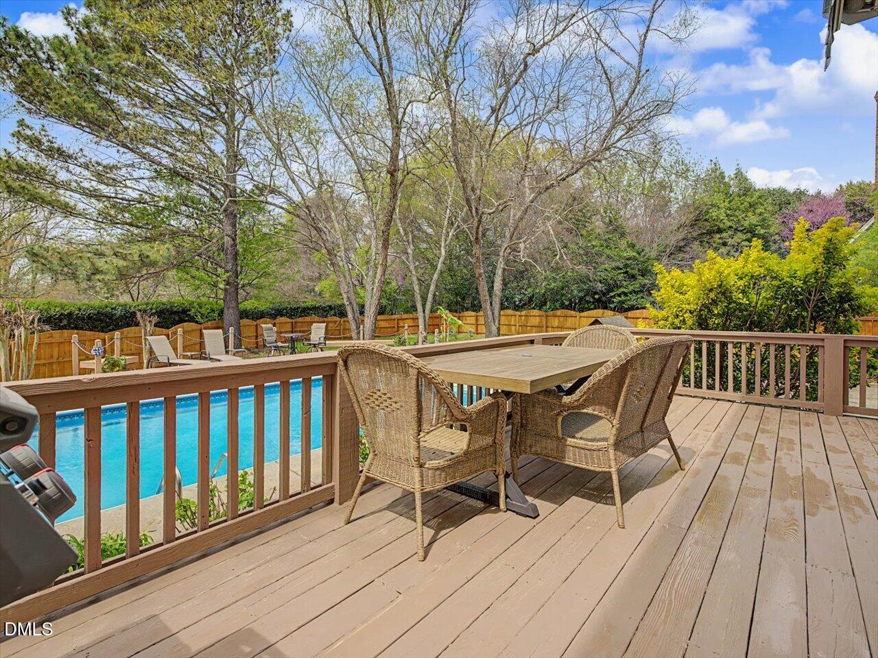 107 Glenrose Lane