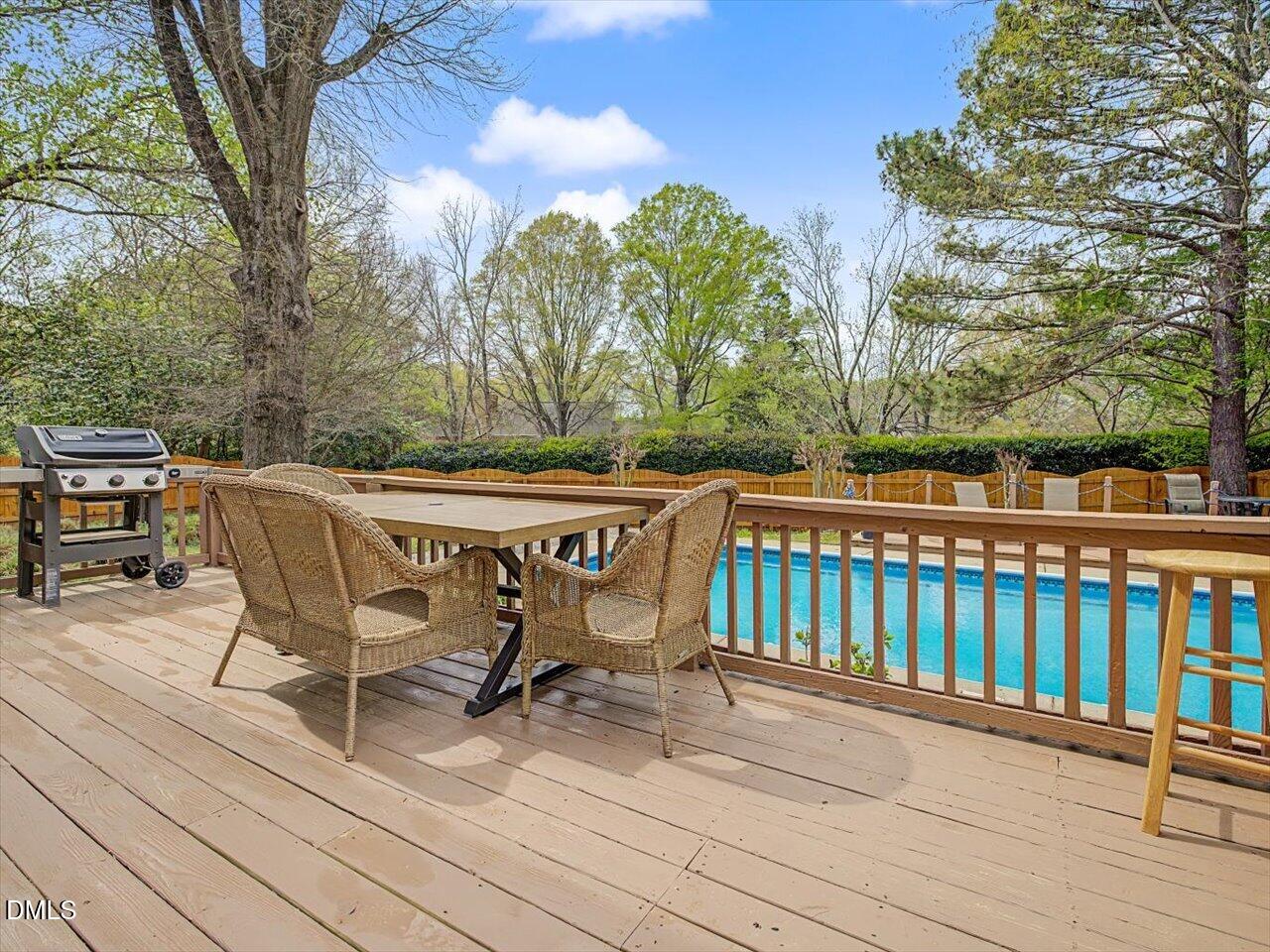 107 Glenrose Lane