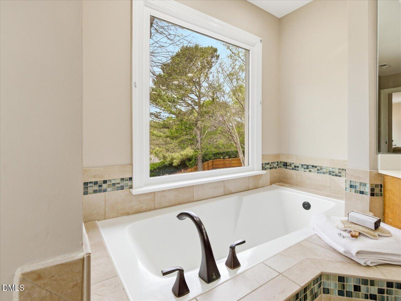 107 Glenrose Lane
