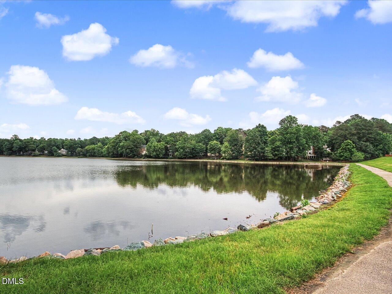 107 Glenrose Lane