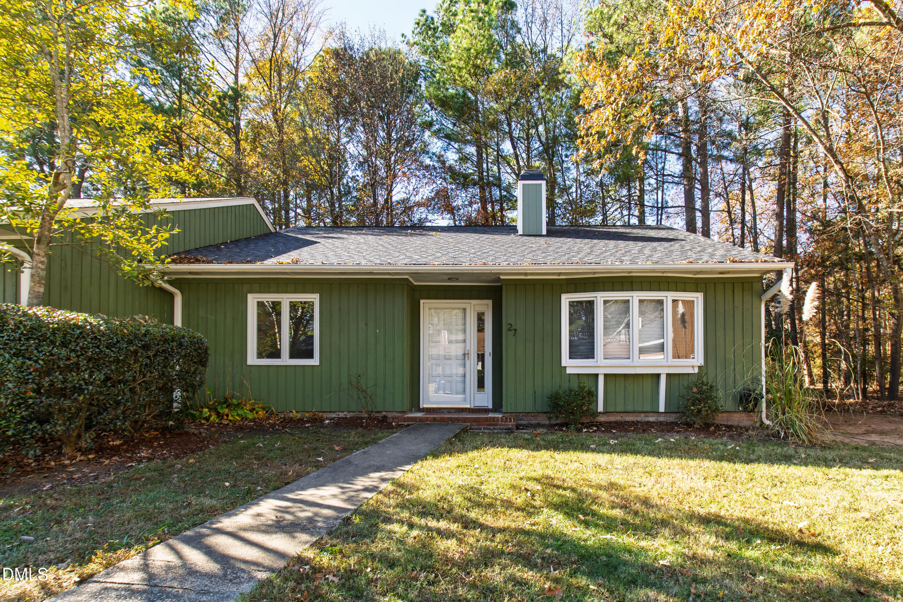 27 Sunflower Court