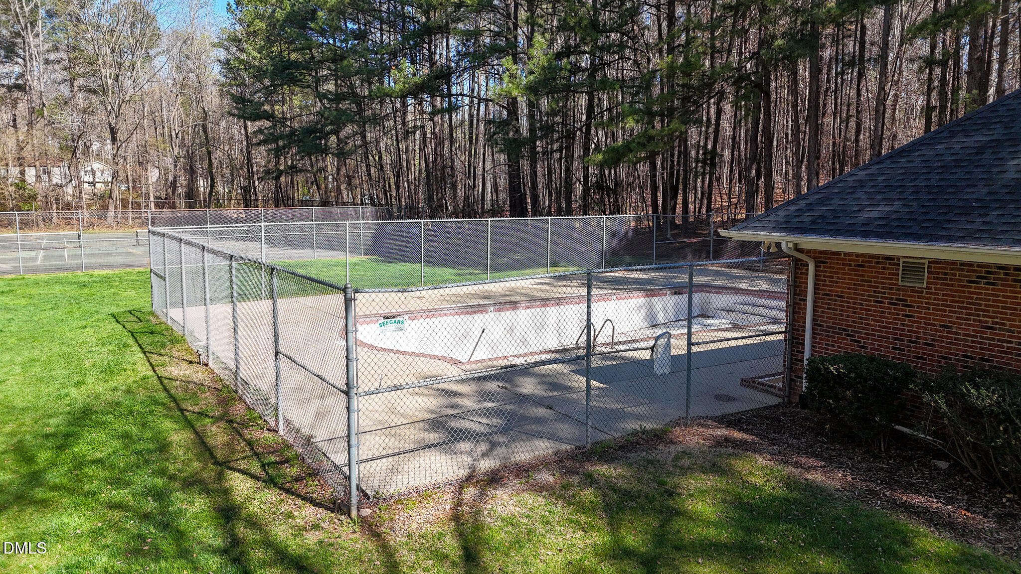 213 Bracken Court
