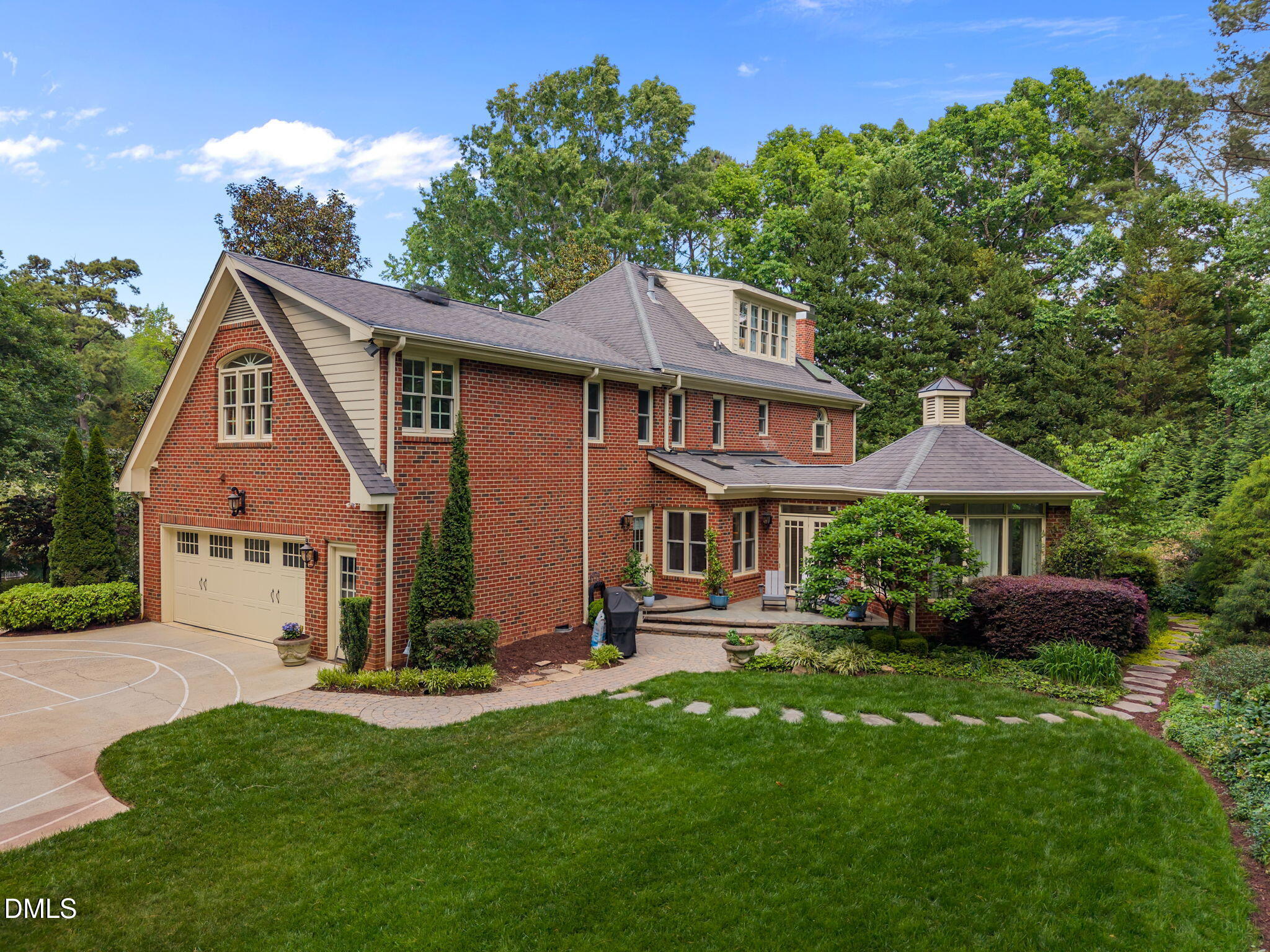 116 Grosvenor Drive