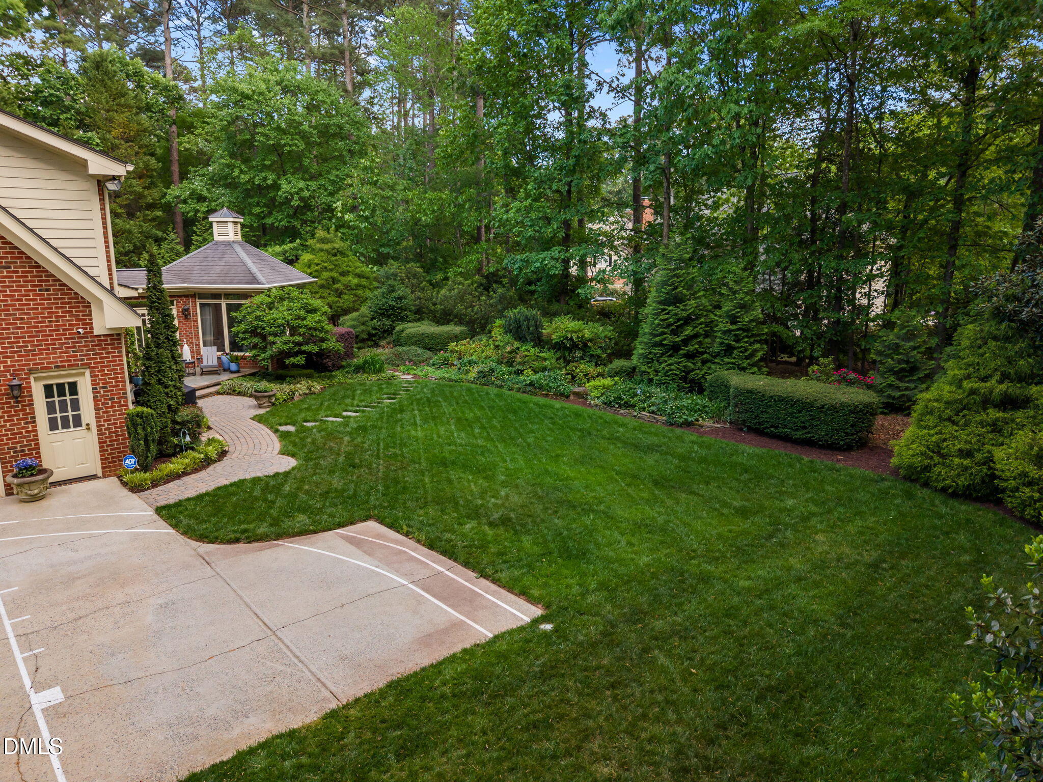 116 Grosvenor Drive