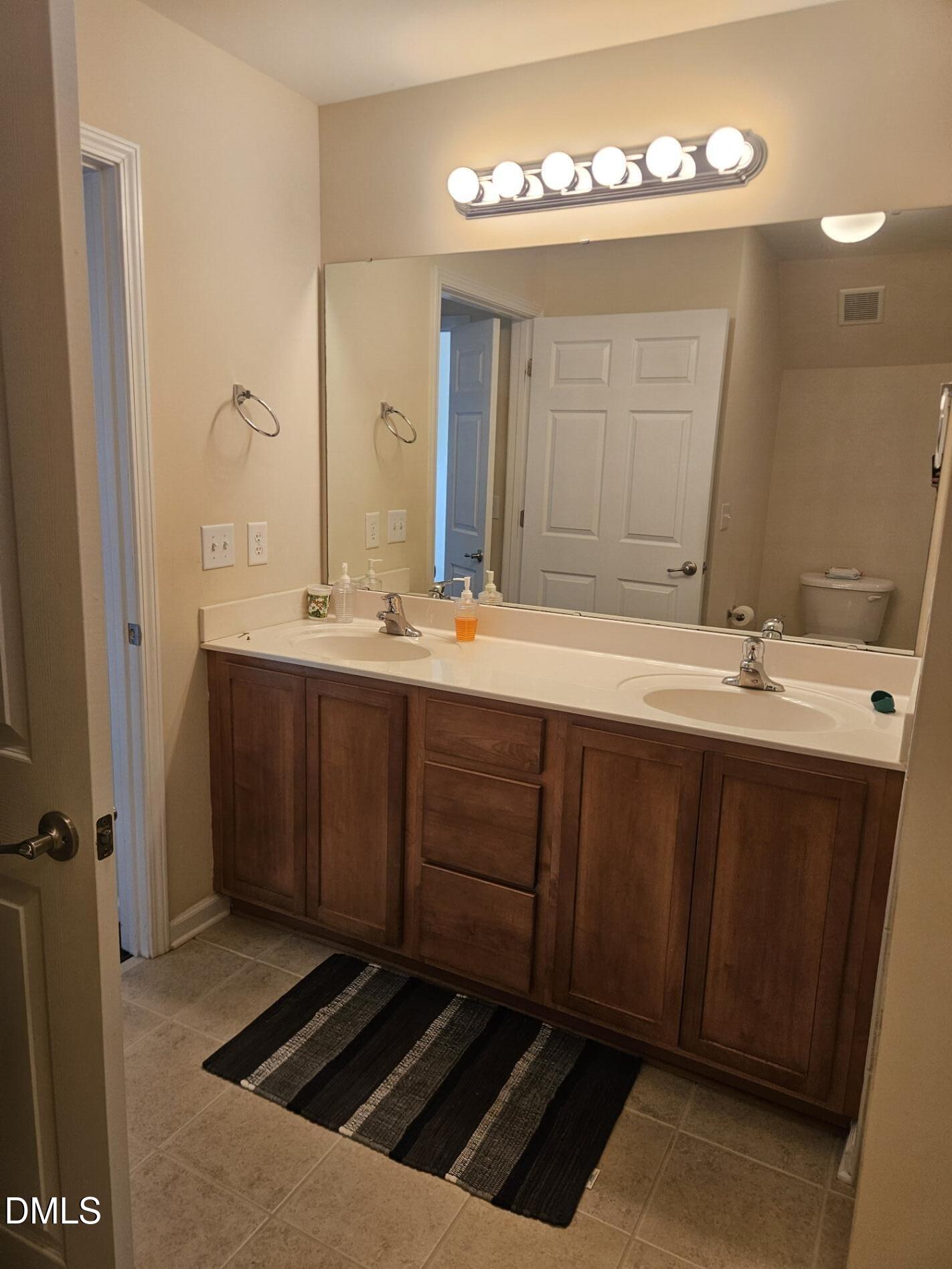 3806 Heritage Spring Circle