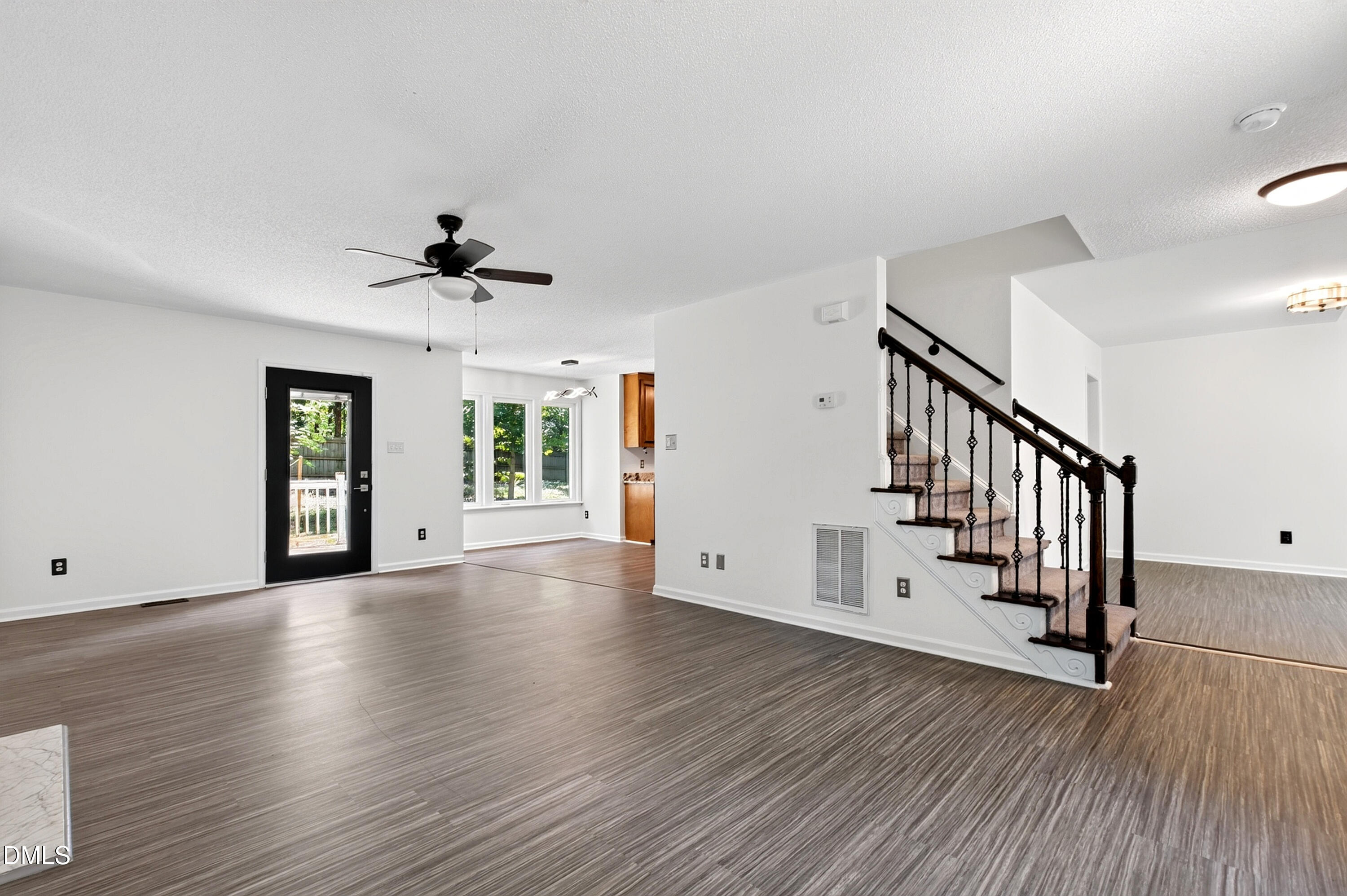 2813 Girth Lane