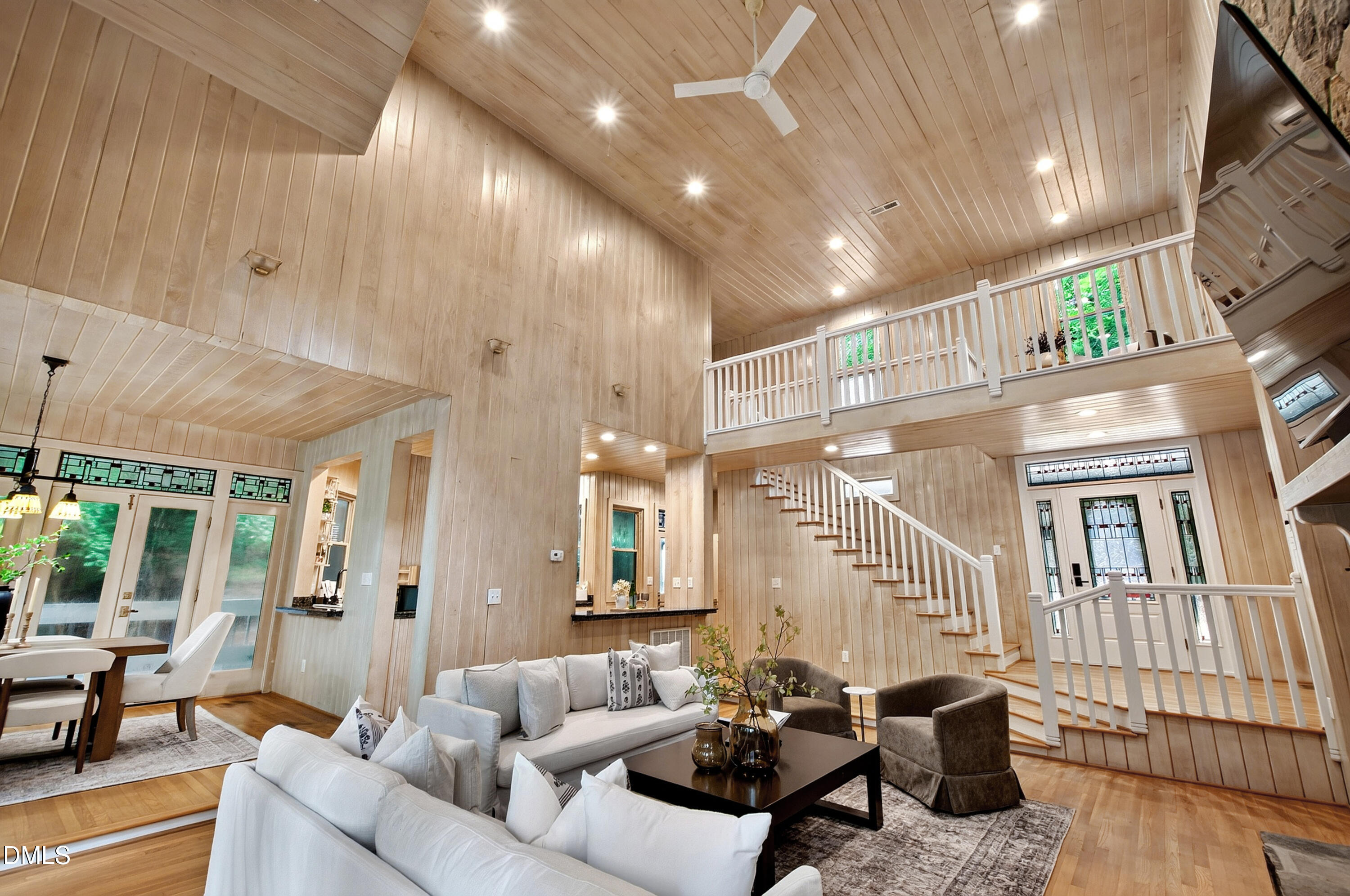 7036 Sirius Lane
