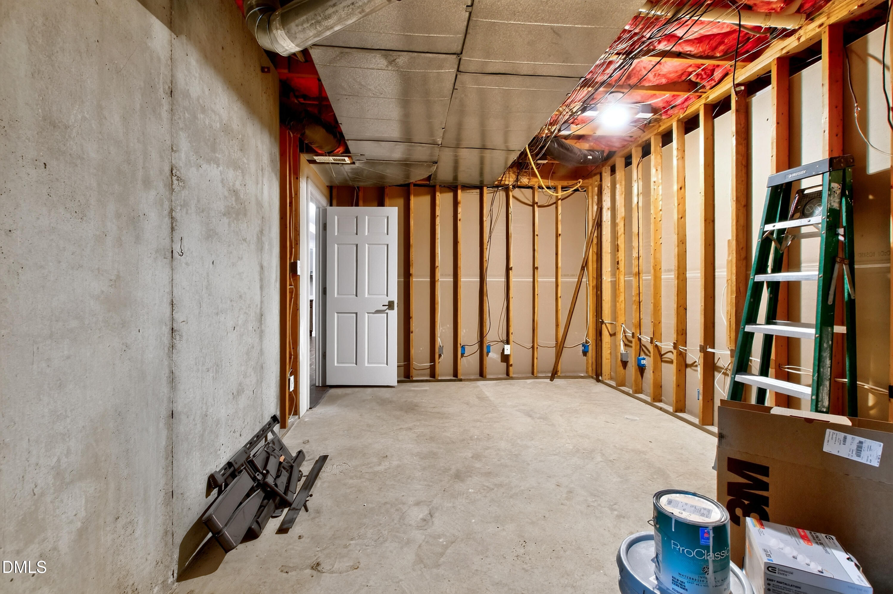 7036 Sirius Lane