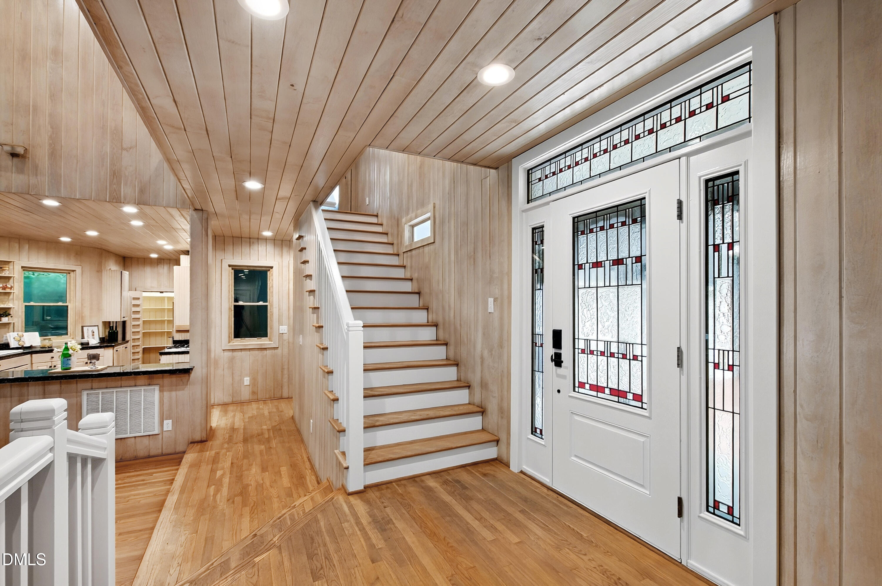7036 Sirius Lane