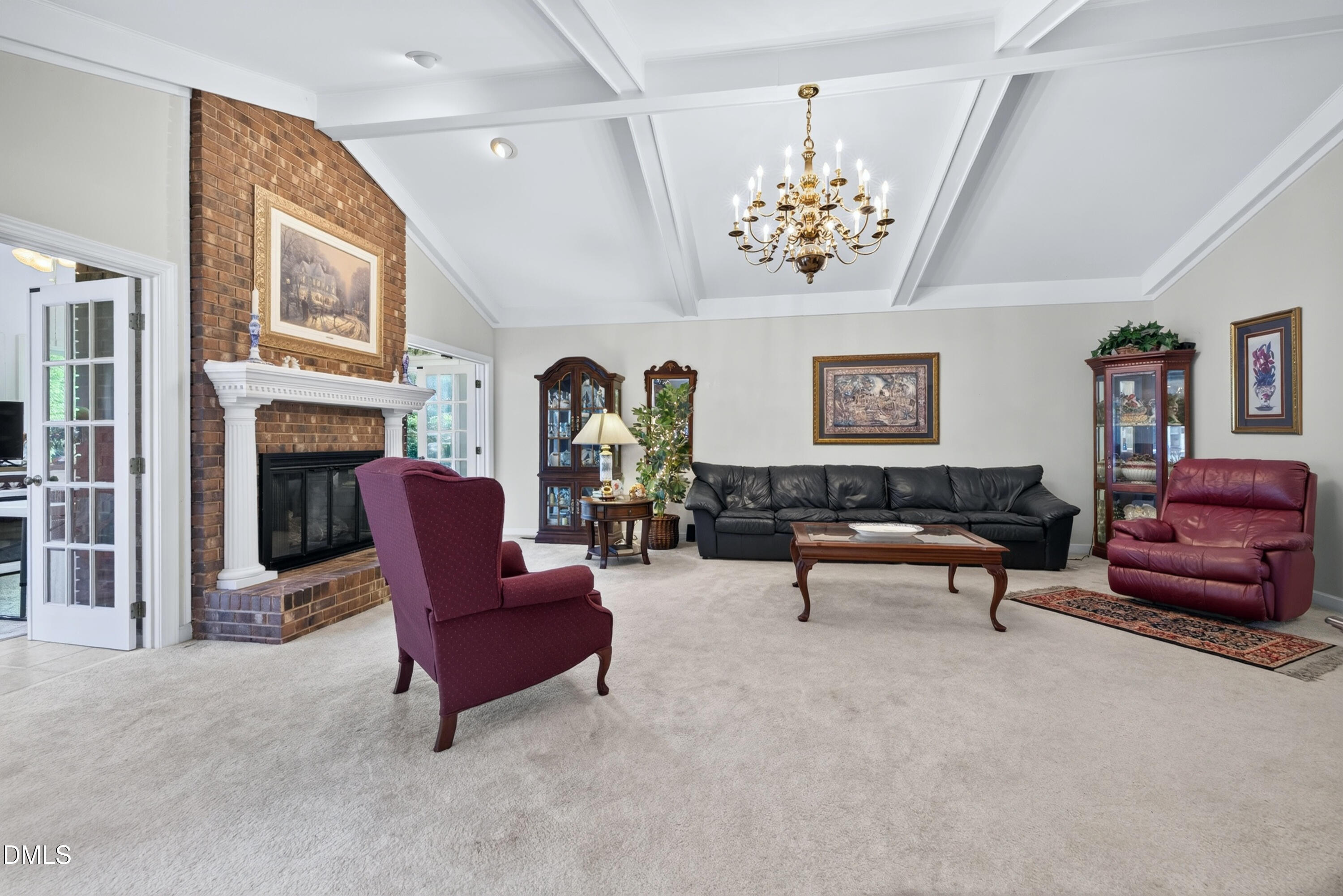 606 Country Lane